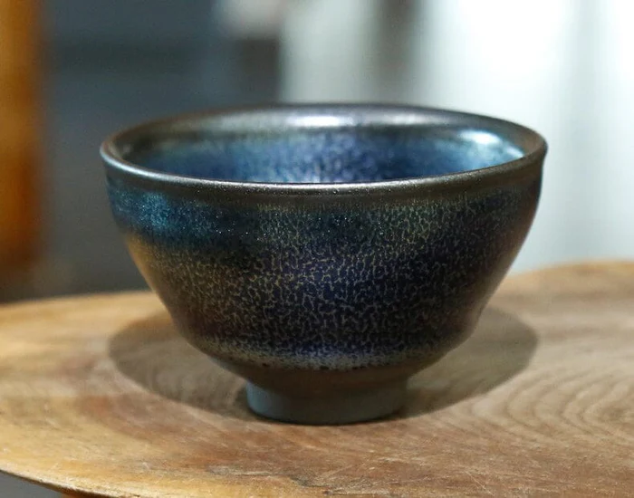 Jianzhan teacup: Does more iron mean darker color?