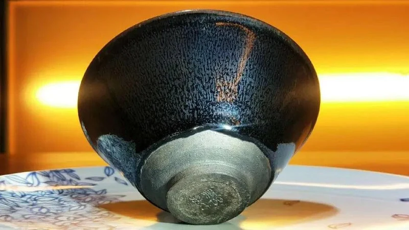Song dynasty's jianzhan tea bowls: