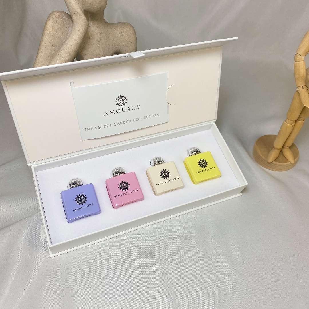 Amouage mini perfume