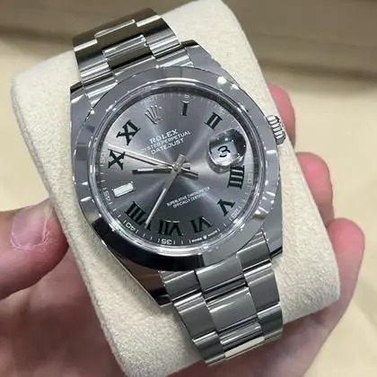 兼职  林炎: luxecystore