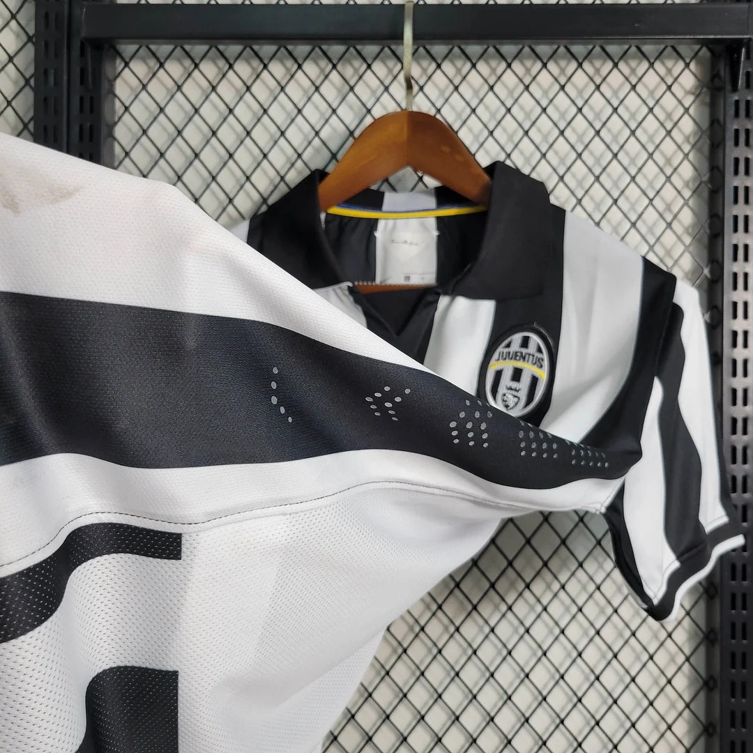 ManixJersey.com | Retro Juventus 2014-15 Home Stadium Jersey -Customize Name, Number and Patch | Worldwide Shipping
