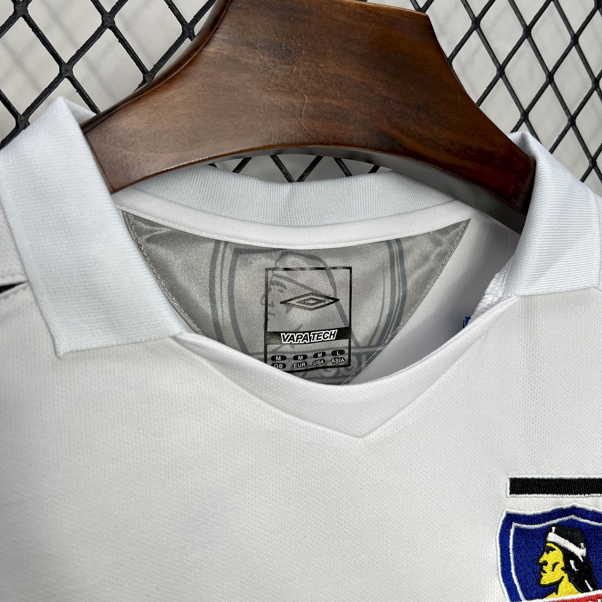 ManixJersey.com | Retro Colo Colo 2006 Home Jersey -Customize Name, Number and Patch | Worldwide Shipping