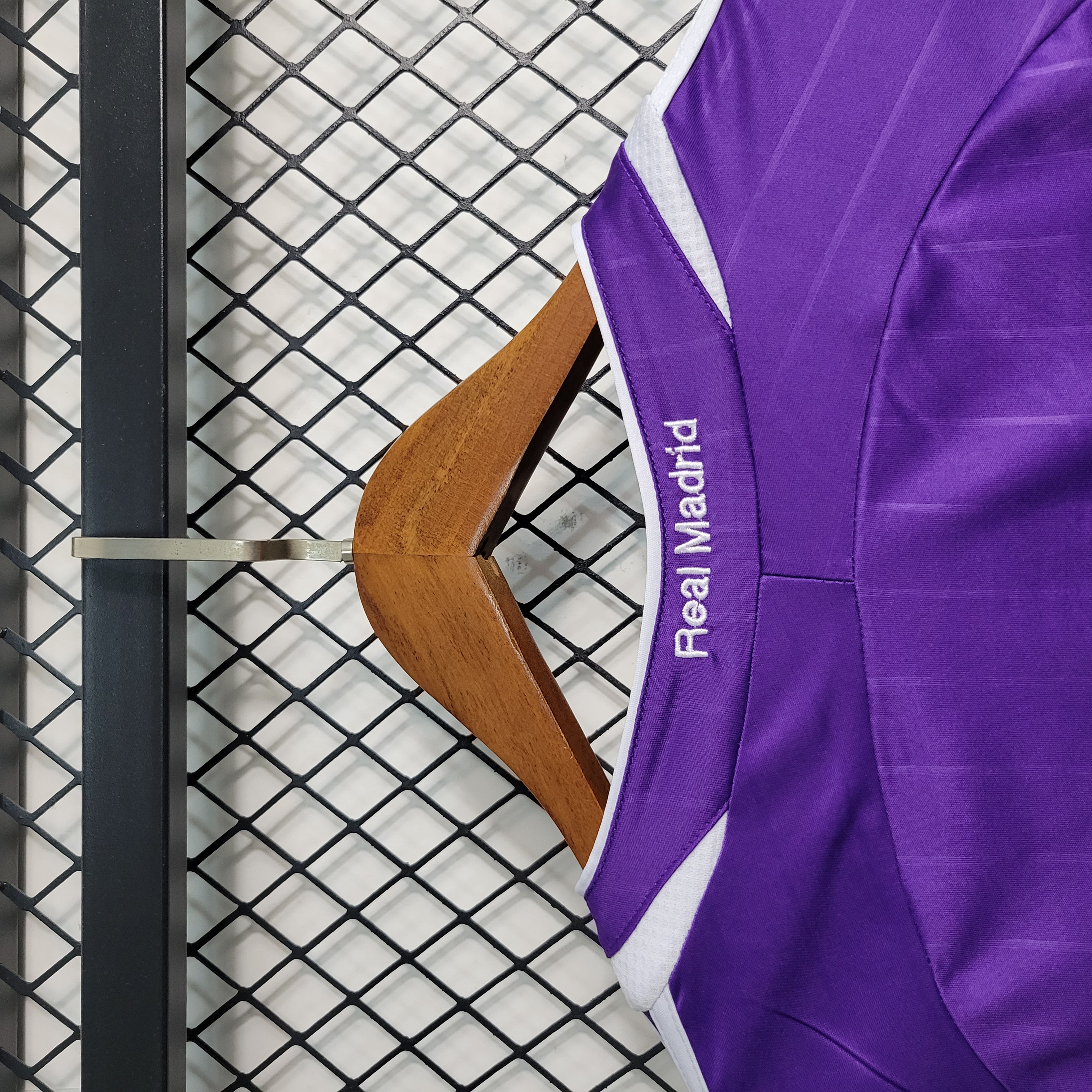 Higojerseys-Real Madrid Retro 06-07 Third Jersey