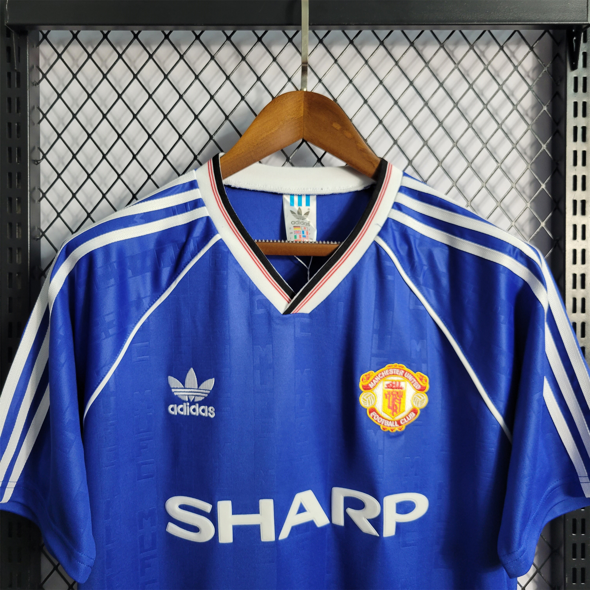 ManixJersey.com | Retro Manchester United 1988-90 Third Away Jersey -Customize Name, Number and Patch | Worldwide Shipping