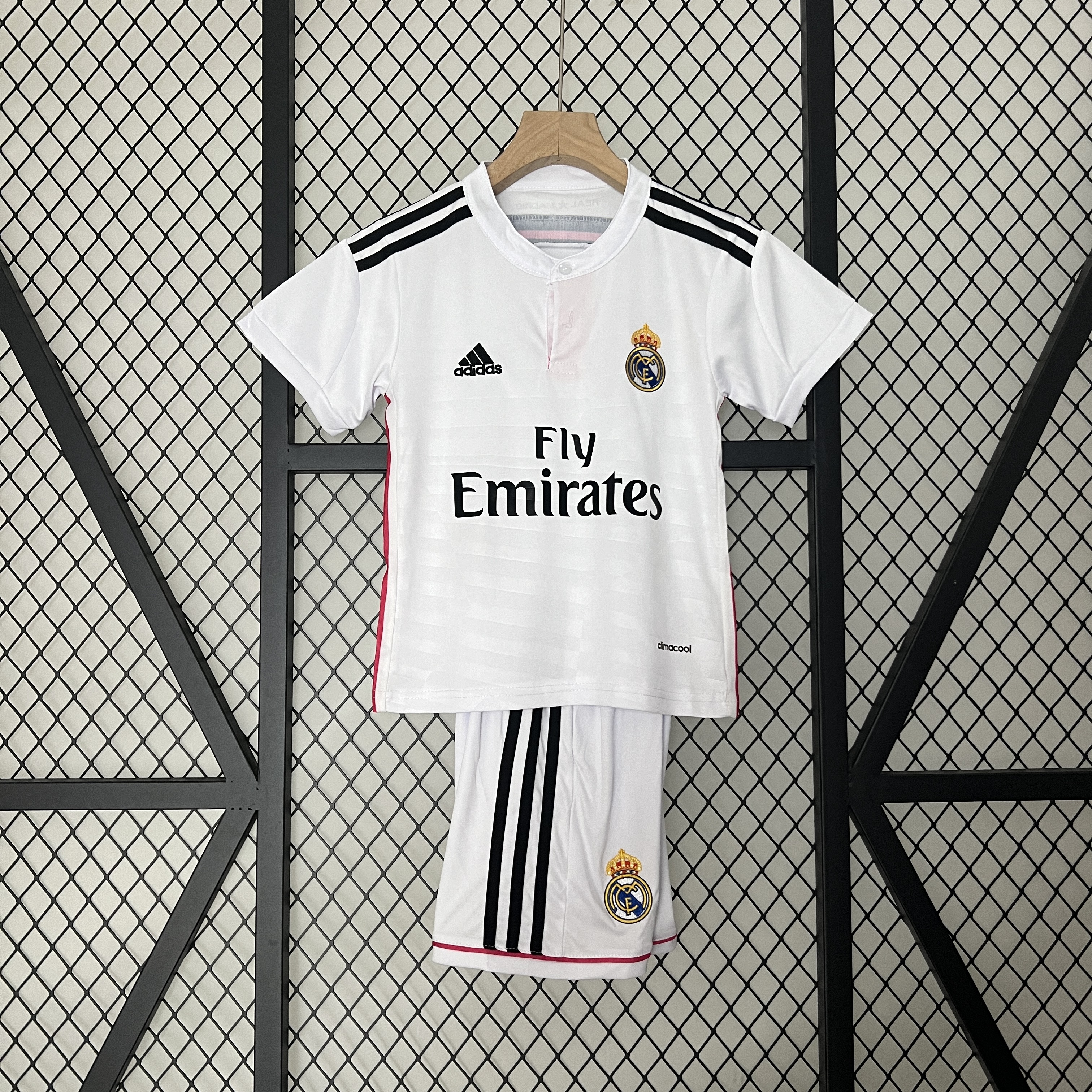 ManixJersey.com | Retro Real Madrid 14-15 Home Stadium Kids Kit -Customize Name, Number and Patch | Worldwide Shipping