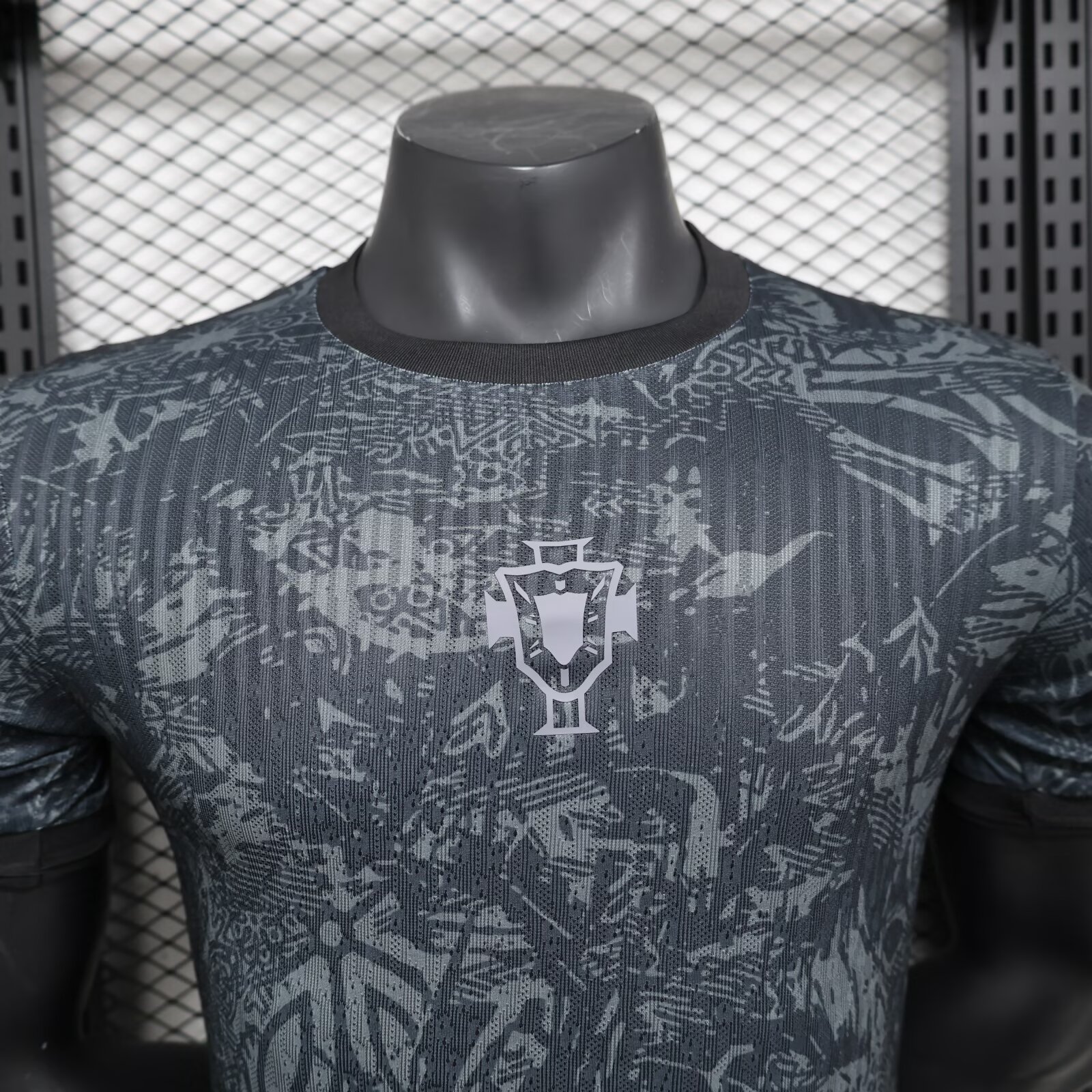 ManixJersey.com | Portugal 2024-25 COMMA C.Ronaldo Black Special Edition Jersey - Player Version -Customize Name, Number and Patch | Worldwide Shipping