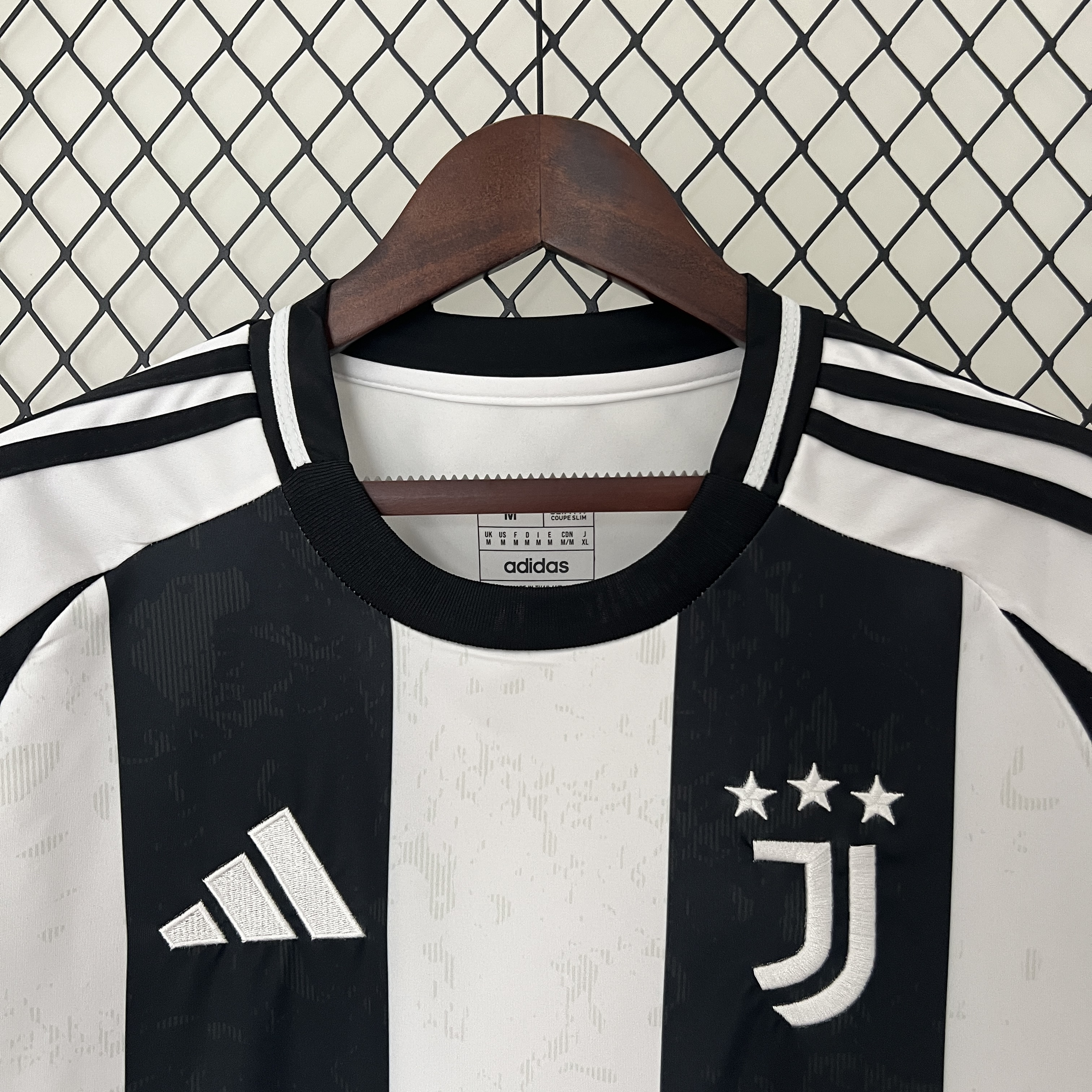 JerseysGala.com | Juventus 24-25 Home Stadium Jersey - Fans Version -Customize Name, Number and Patch | Worldwide Shipping