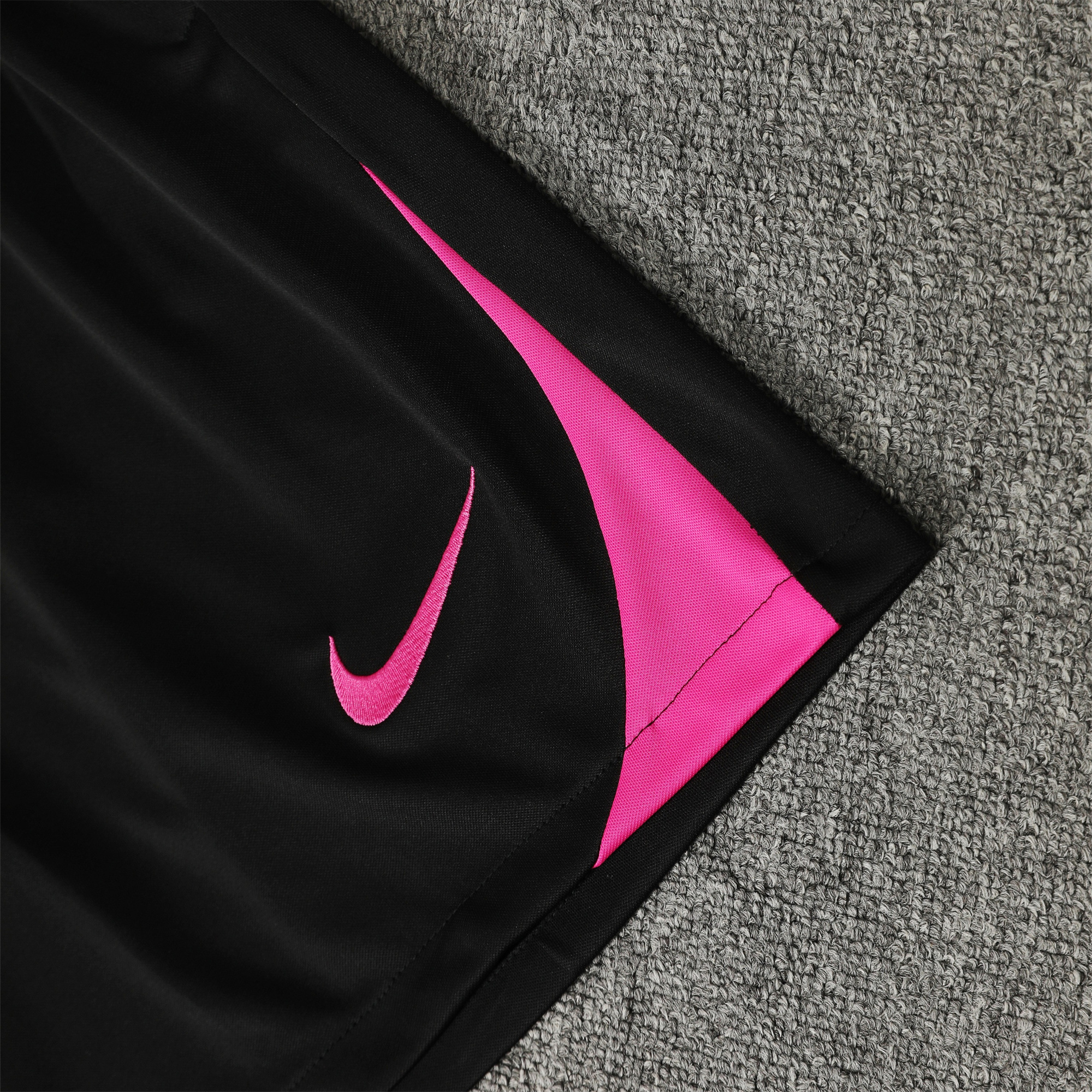 ManixJersey.com | C.H.E.L.S.E.A 24-25 Short-Sleeve Training Set - Black Top & Shorts -Customize Name, Number and Patch | Worldwide Shipping