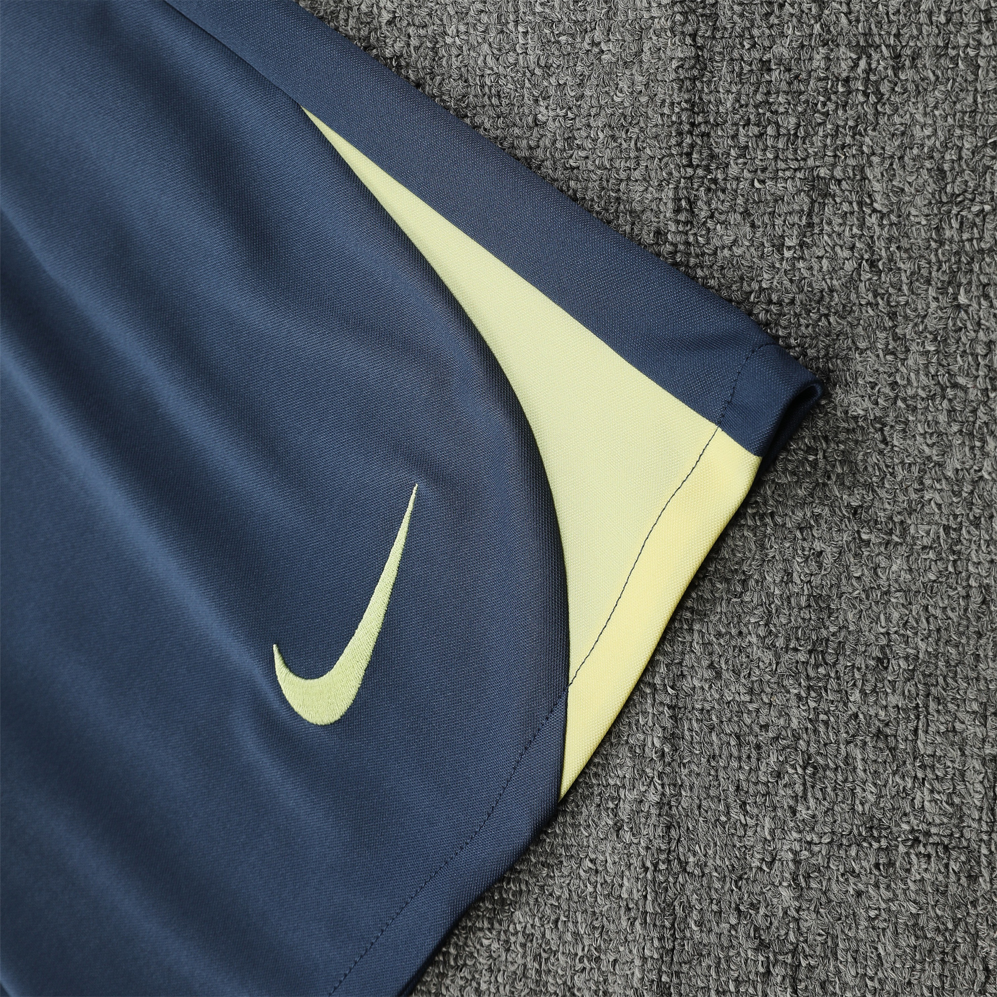 ManixJersey.com | Club América 24-25 Short-Sleeve Training Set - Grey Top & Shorts -Customize Name, Number and Patch | Worldwide Shipping