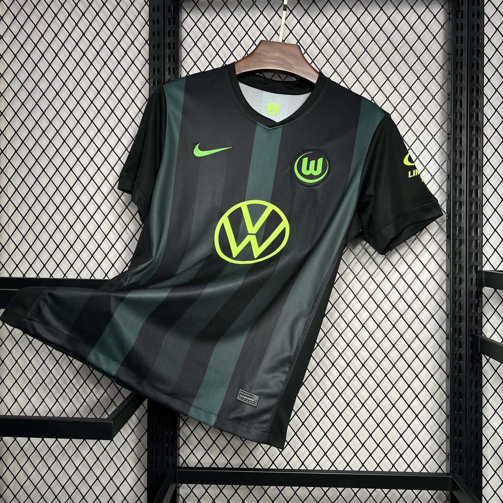 Wolfsburg 24-25 Away Jersey - Fans Version:football jersey mysite: unitedjerseyfootball 邓江浪:football