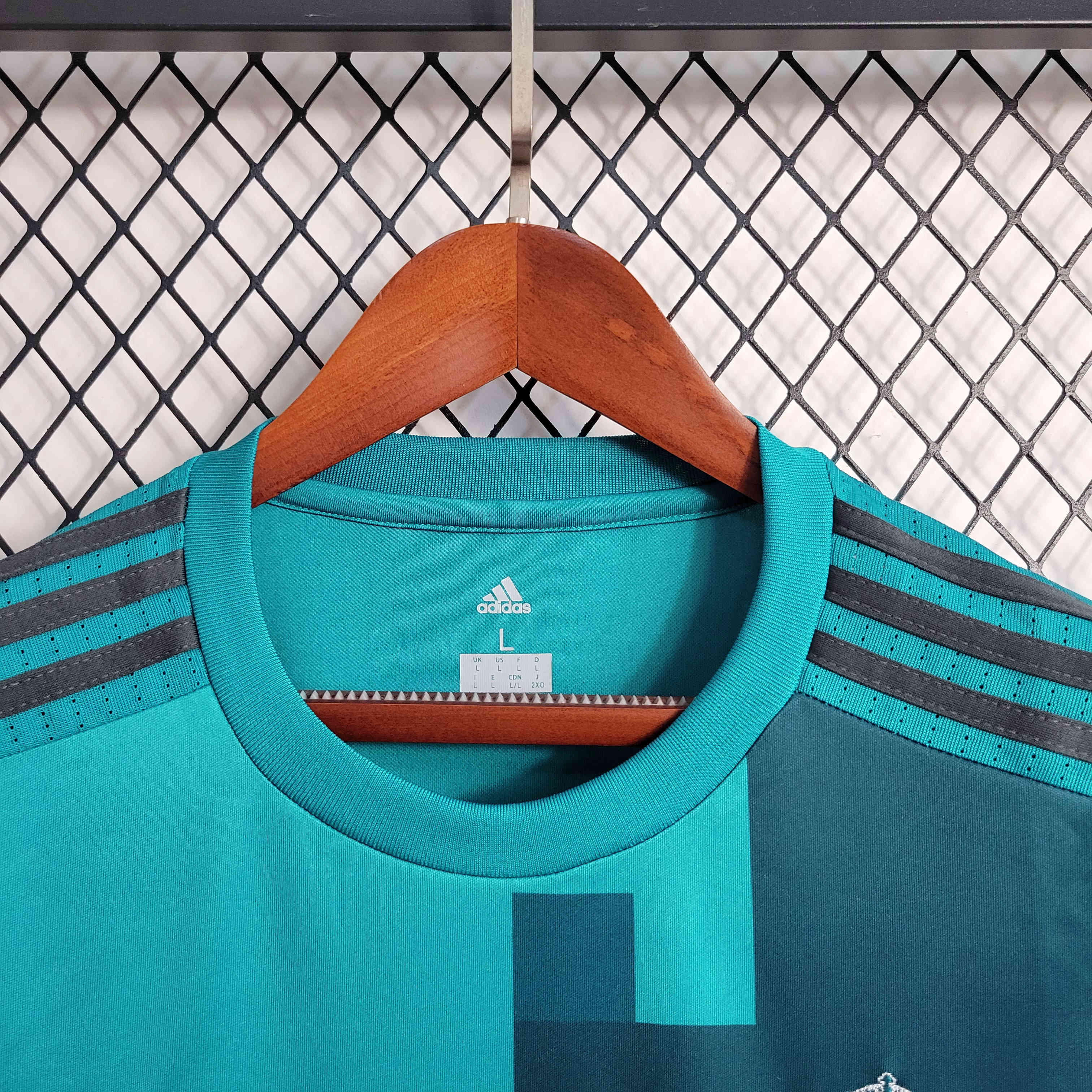 ManixJersey.com | Retro Real Madrid 17-18 Third Long Sleeve Jersey -Customize Name, Number and Patch | Worldwide Shipping