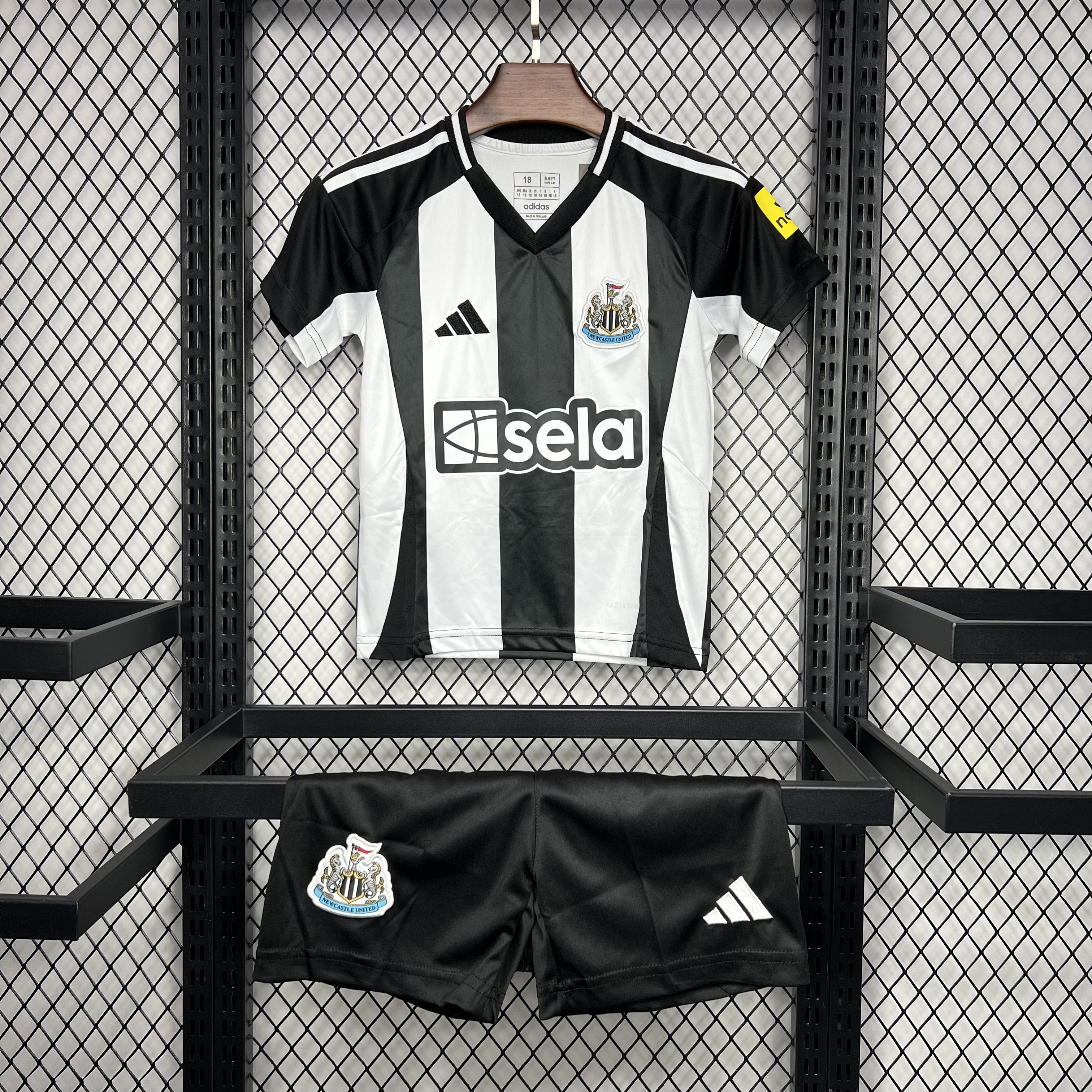 ManixJersey.com | Newcastle United 24-25 Home Stadium Kids Kit -Customize Name, Number and Patch | Worldwide Shipping
