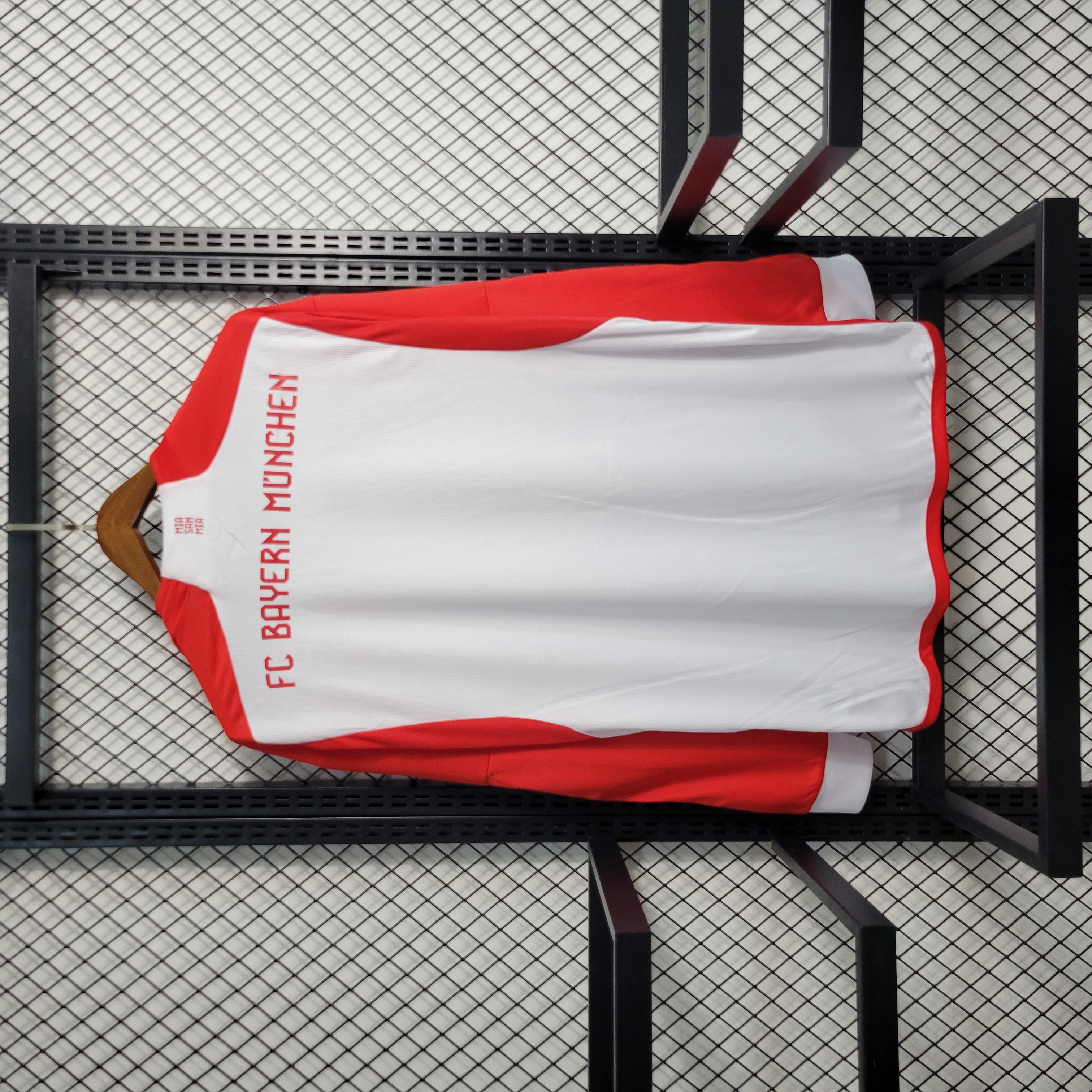 Bayern Munich 23-24 Home Long Sleeve Jersey - Fans Version:football jersey mysite: unitedjerseyfootball 邓江浪:football