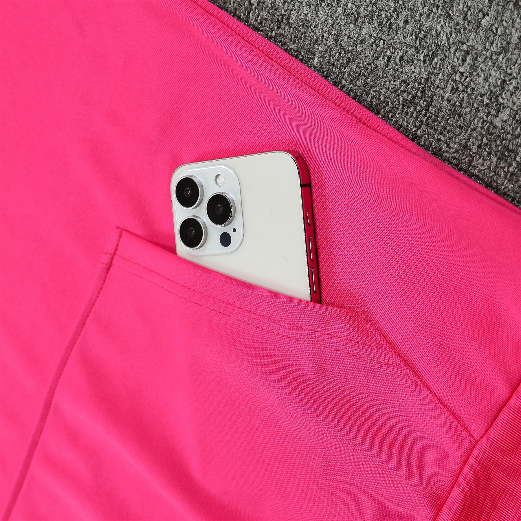 ManixJersey.com | C.H.E.L.S.E.A 24-25 Training Hoodie Set - Pink Hoodie and Black Pants -Customize Name, Number and Patch | Worldwide Shipping