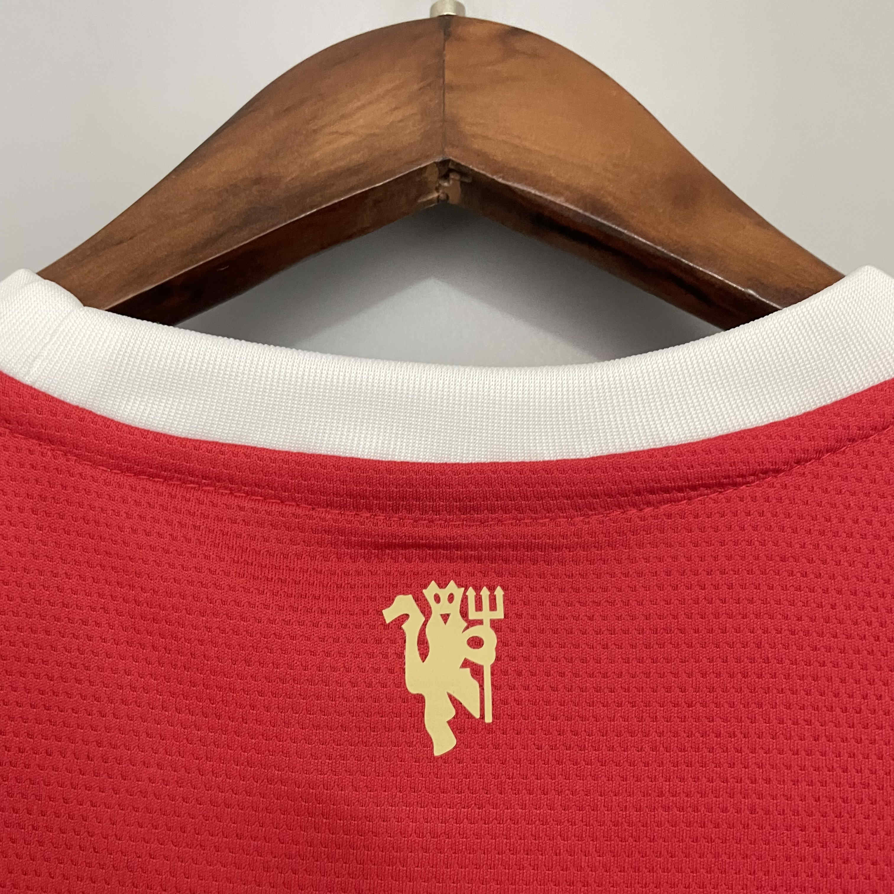 ManixJersey.com | Retro Manchester United 21-22 Home Jersey -Customize Name, Number and Patch | Worldwide Shipping