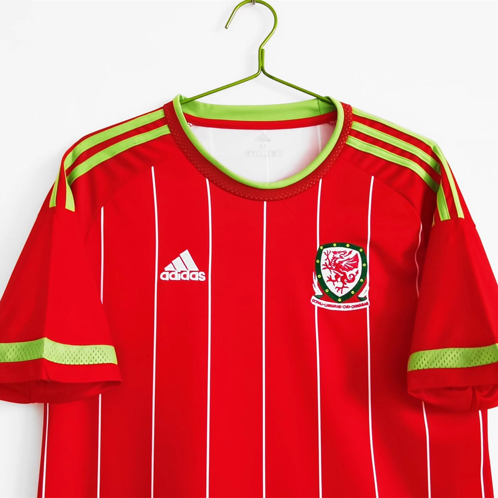 SIUjerseys-Retro Wales 2015 Home Stadium Jersey