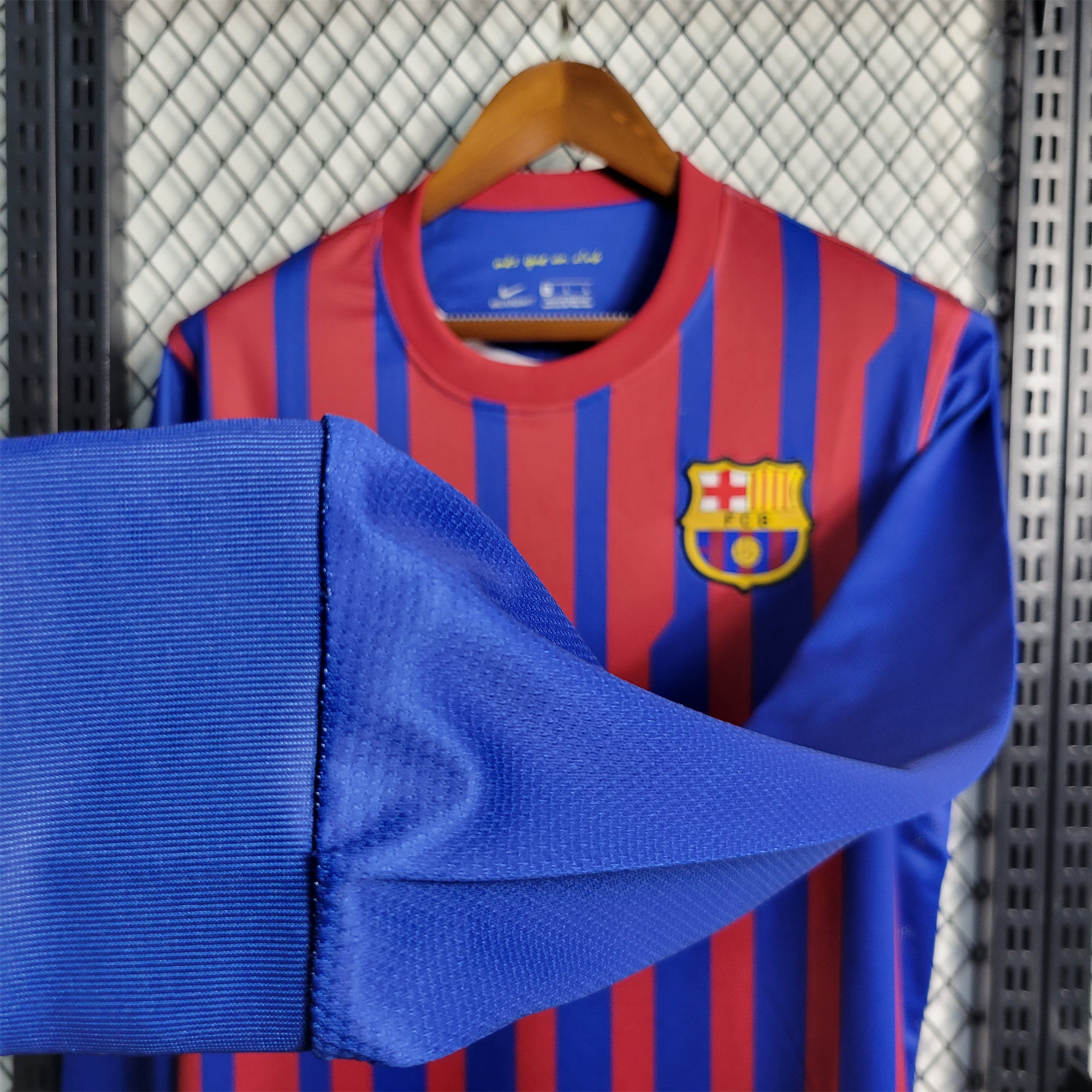 SIUjerseys-Retro Barcelona 11-12 Home Stadium Long Sleeve Jersey