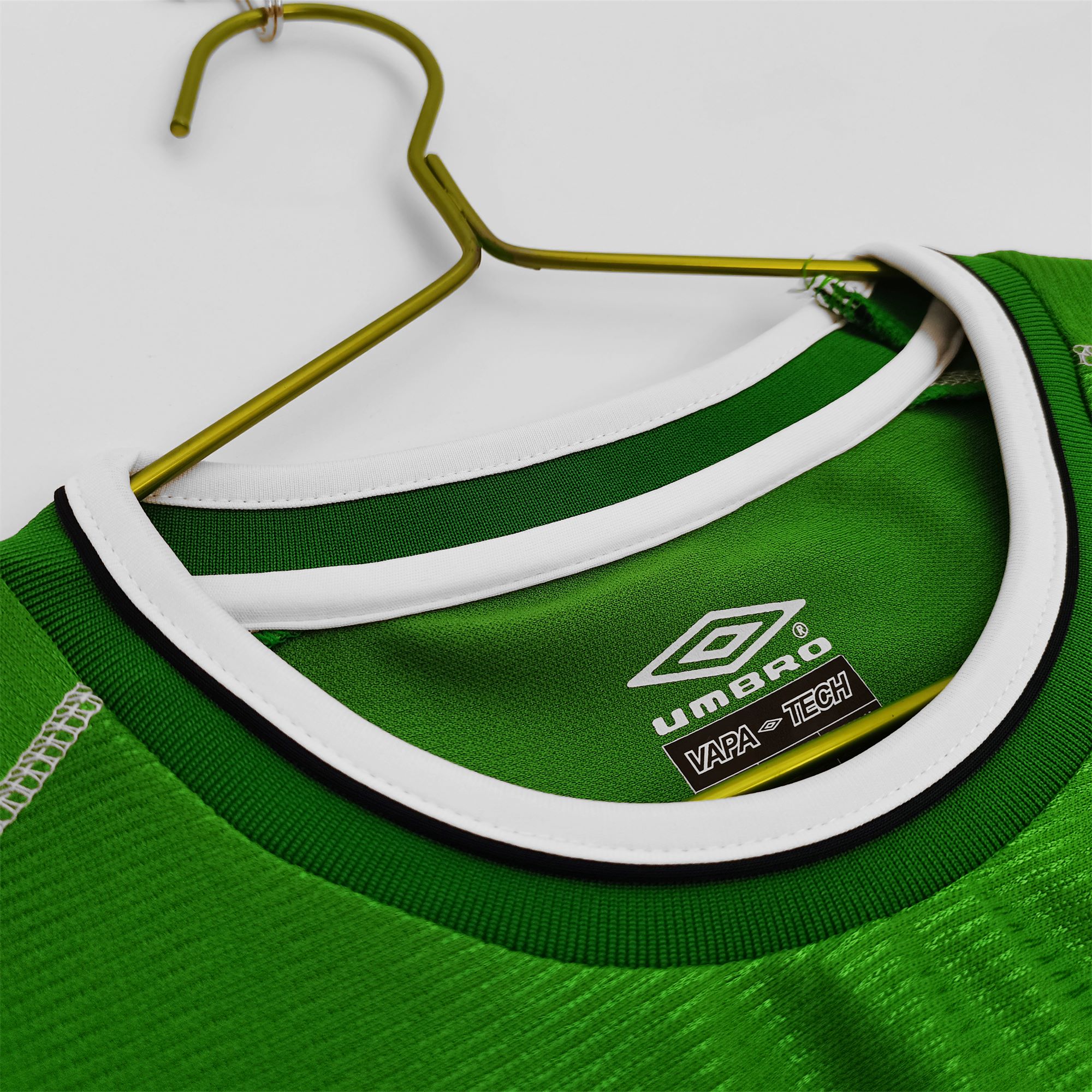 ManixJersey.com | Retro Ireland 2002 Home Stadium Jersey -Customize Name, Number and Patch | Worldwide Shipping