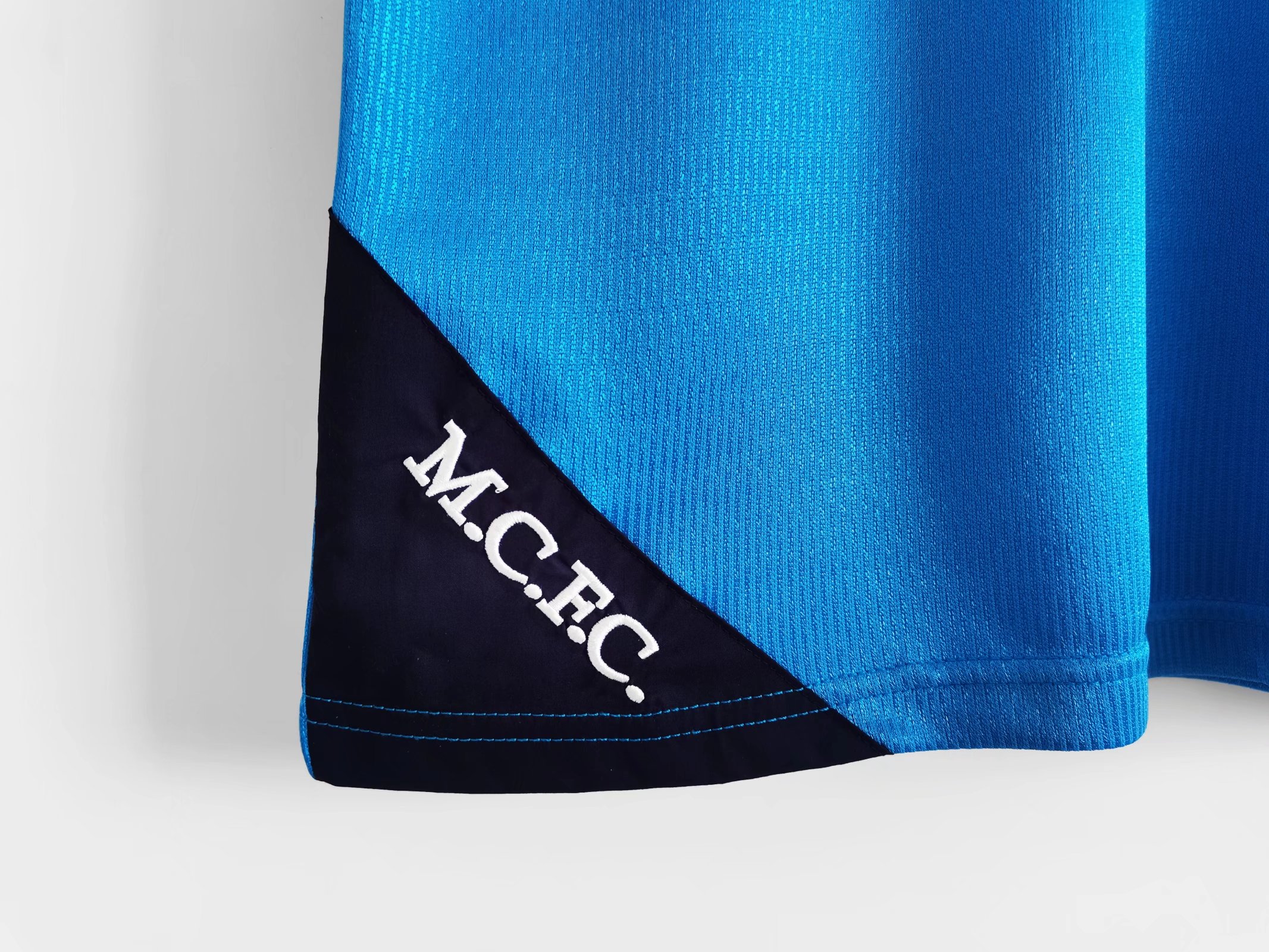 SIUjerseys-Retro Manchester City 1999-01 Home Stadium Jersey