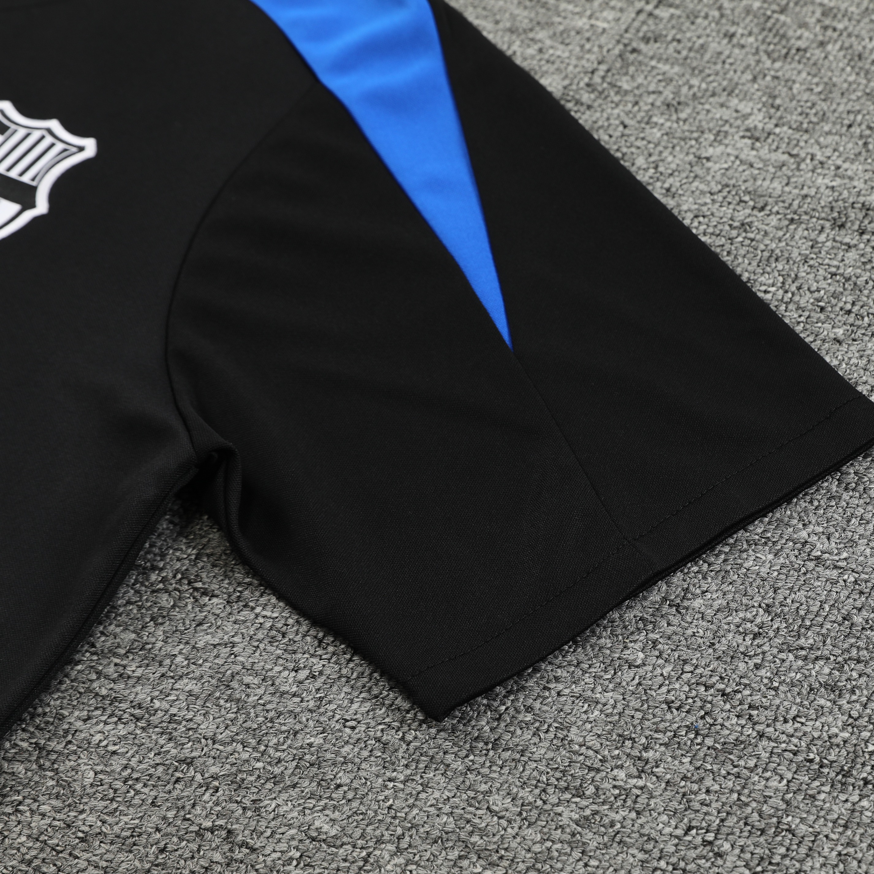 ManixJersey.com | Barcelona 24-25 Short-Sleeve Training Set - Black Top & Shorts -Customize Name, Number and Patch | Worldwide Shipping