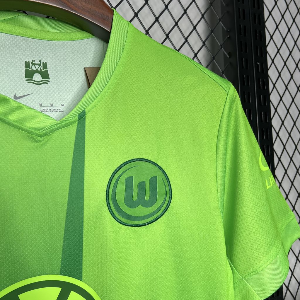 Wolfsburg 24-25 Home Stadium Jersey - Fans Version:football jersey mysite: unitedjerseyfootball 邓江浪:football