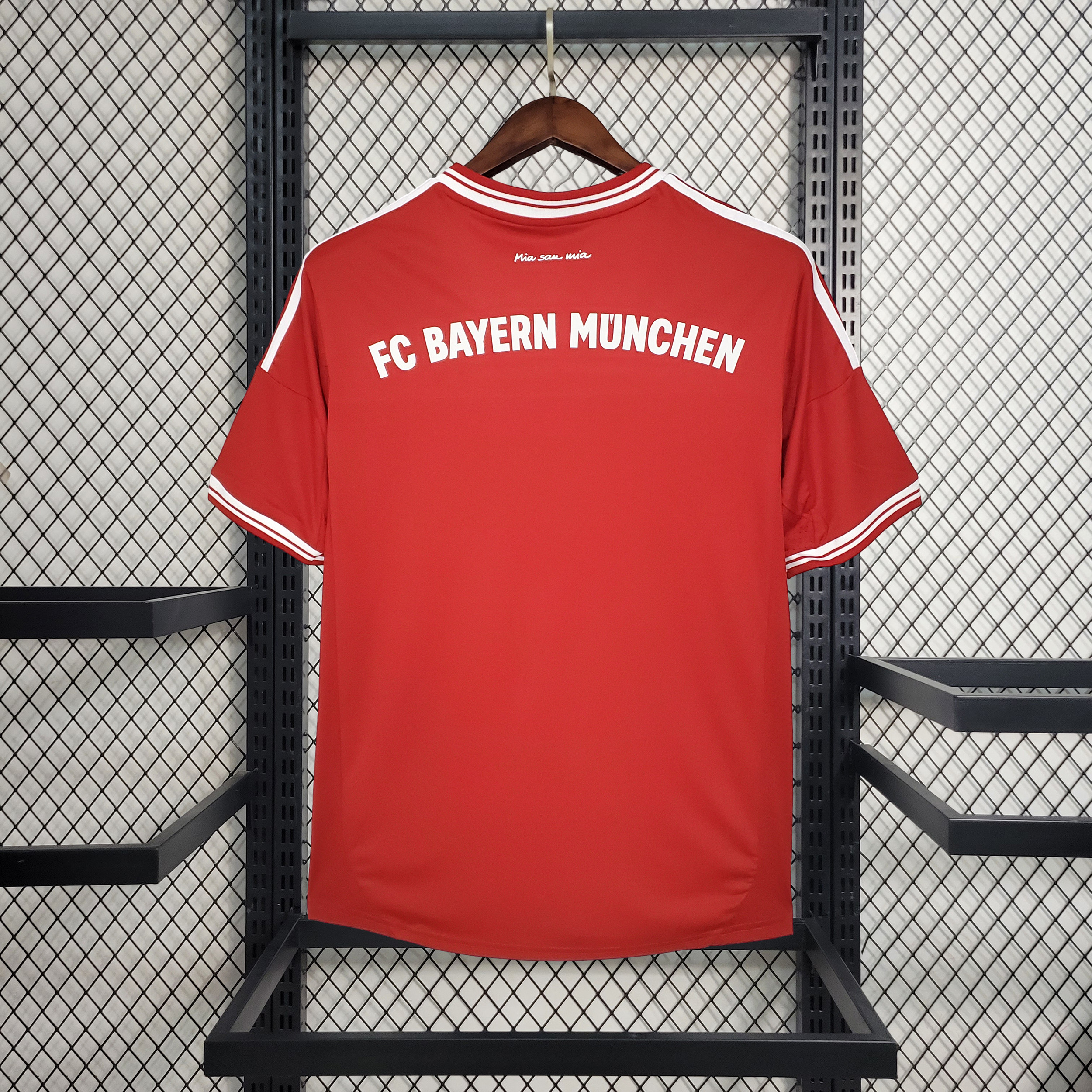 GlobeJersey-Retro Bayern Munich 13-14 Champions League Final Home Stadium Jersey