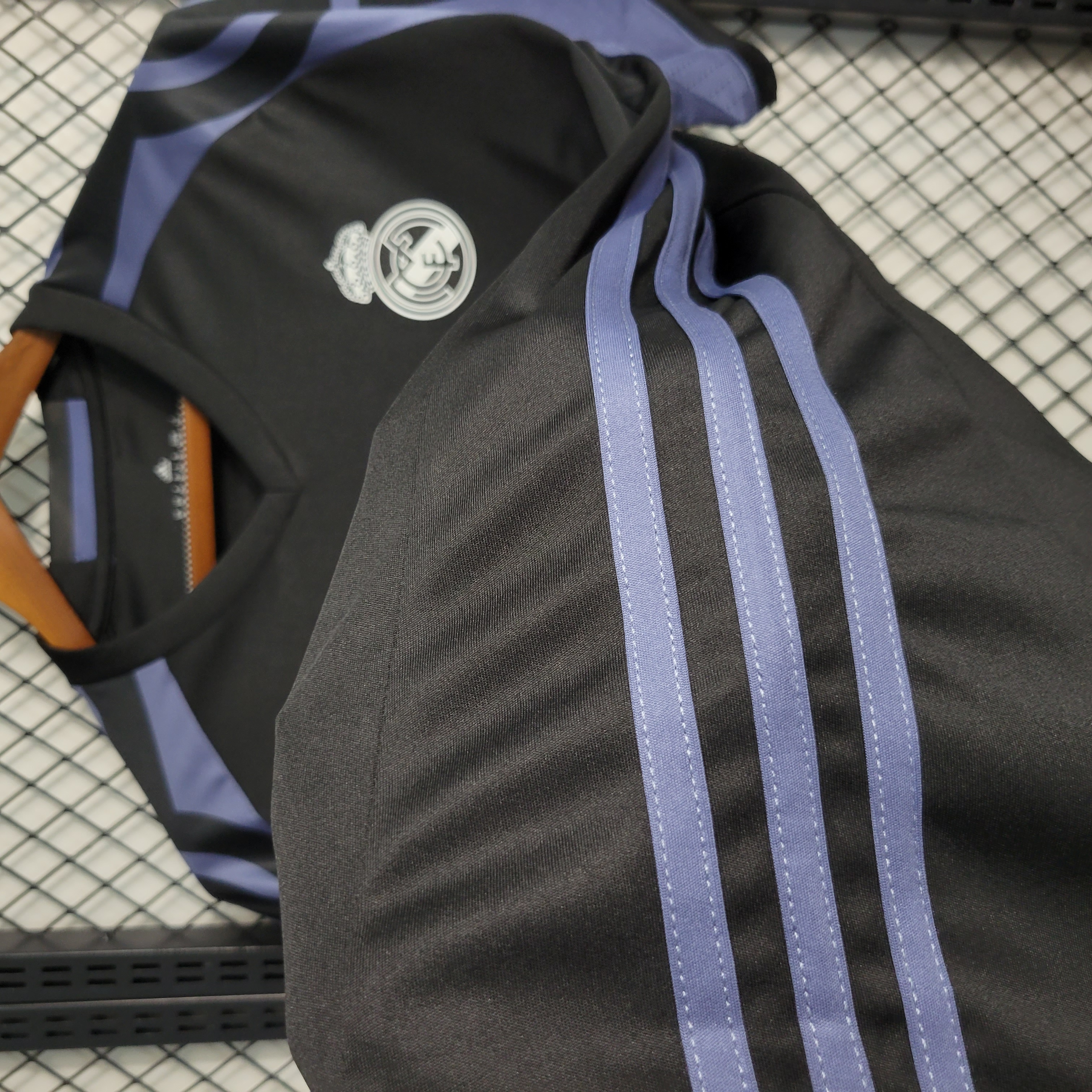 JerseysGala.com | Real Madrid Retro 16-17 Third Jersey -Customize Name, Number and Patch | Worldwide Shipping