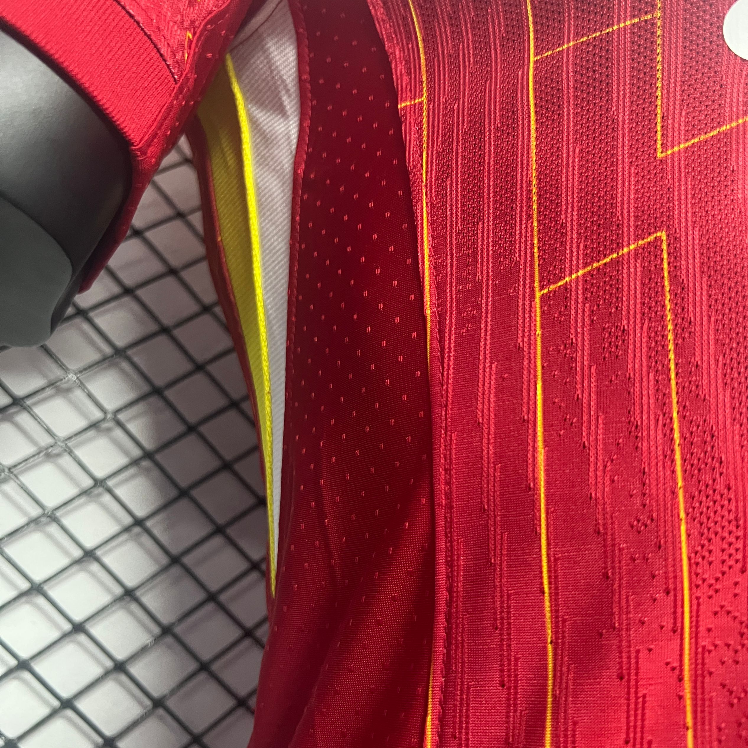 SIUjerseys-Liver.pool 24-25 Home Stadium Jersey - Player Version