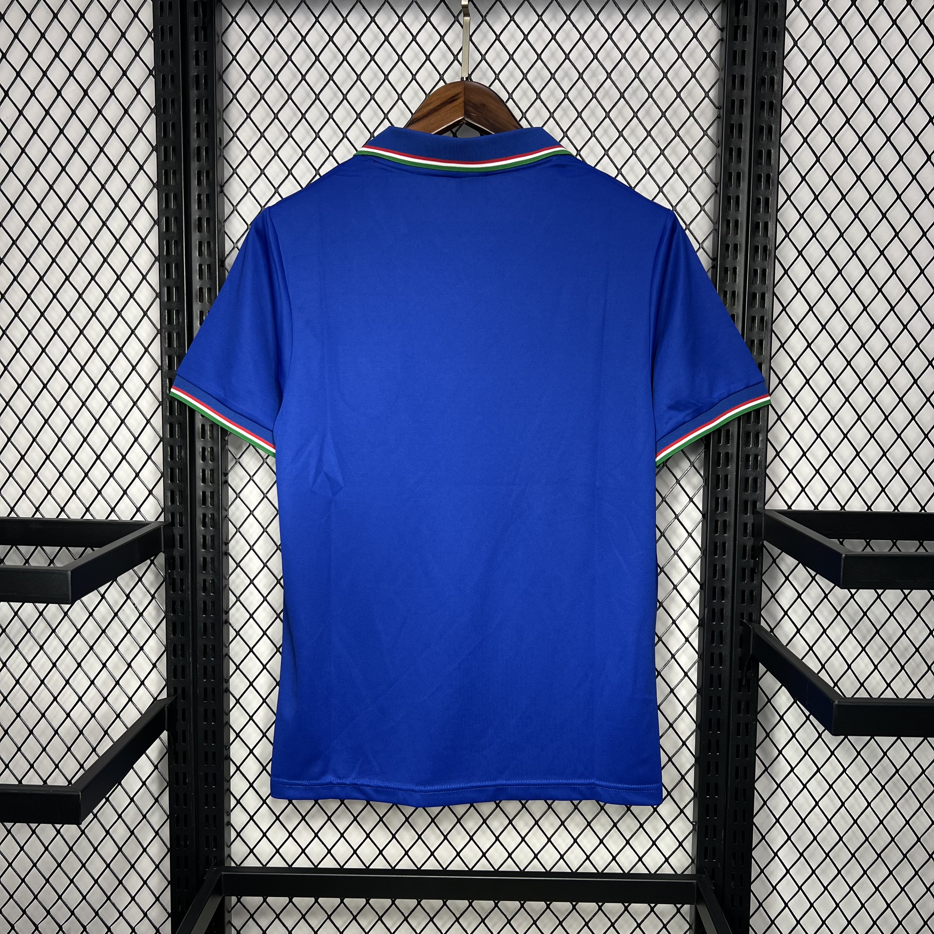 SIUjerseys-Retro Italy 1982 Home Stadium Jersey