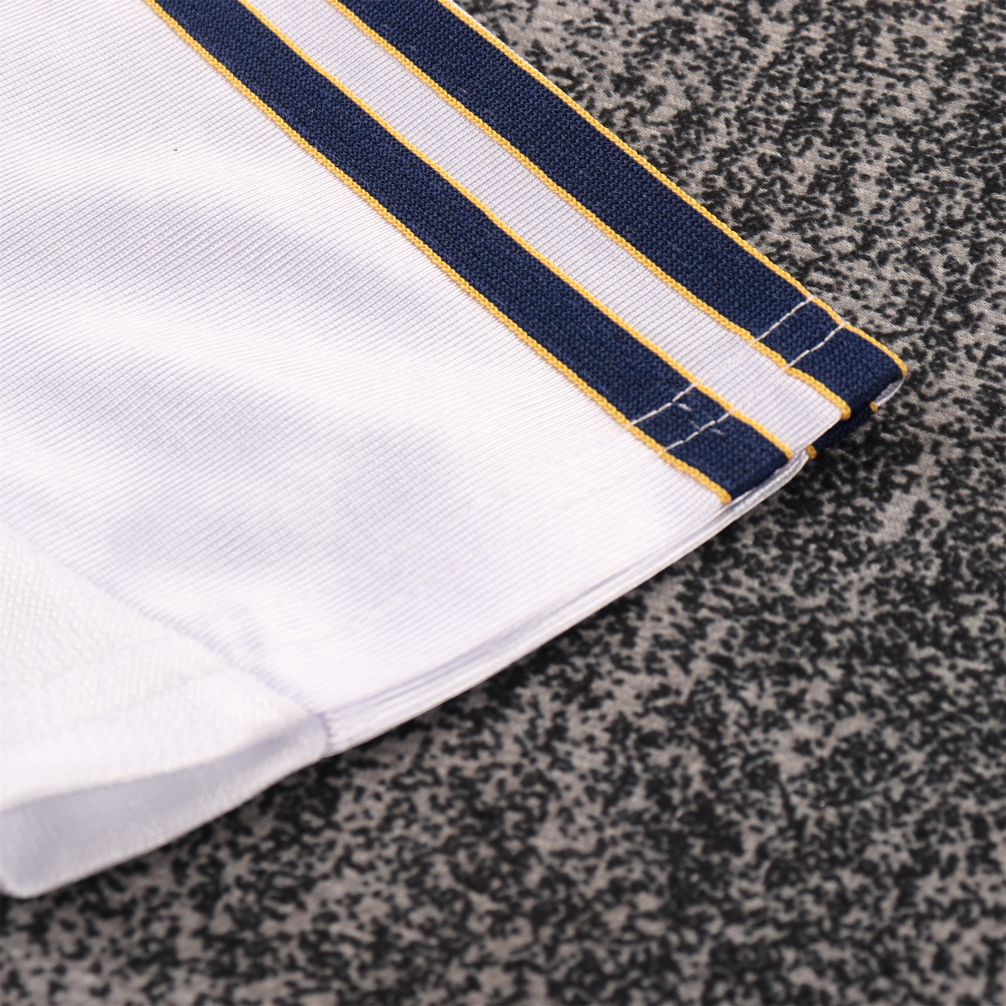 ManixJersey.com | Retro Real Madrid 1998-00 Home Kids Kit -Customize Name, Number and Patch | Worldwide Shipping