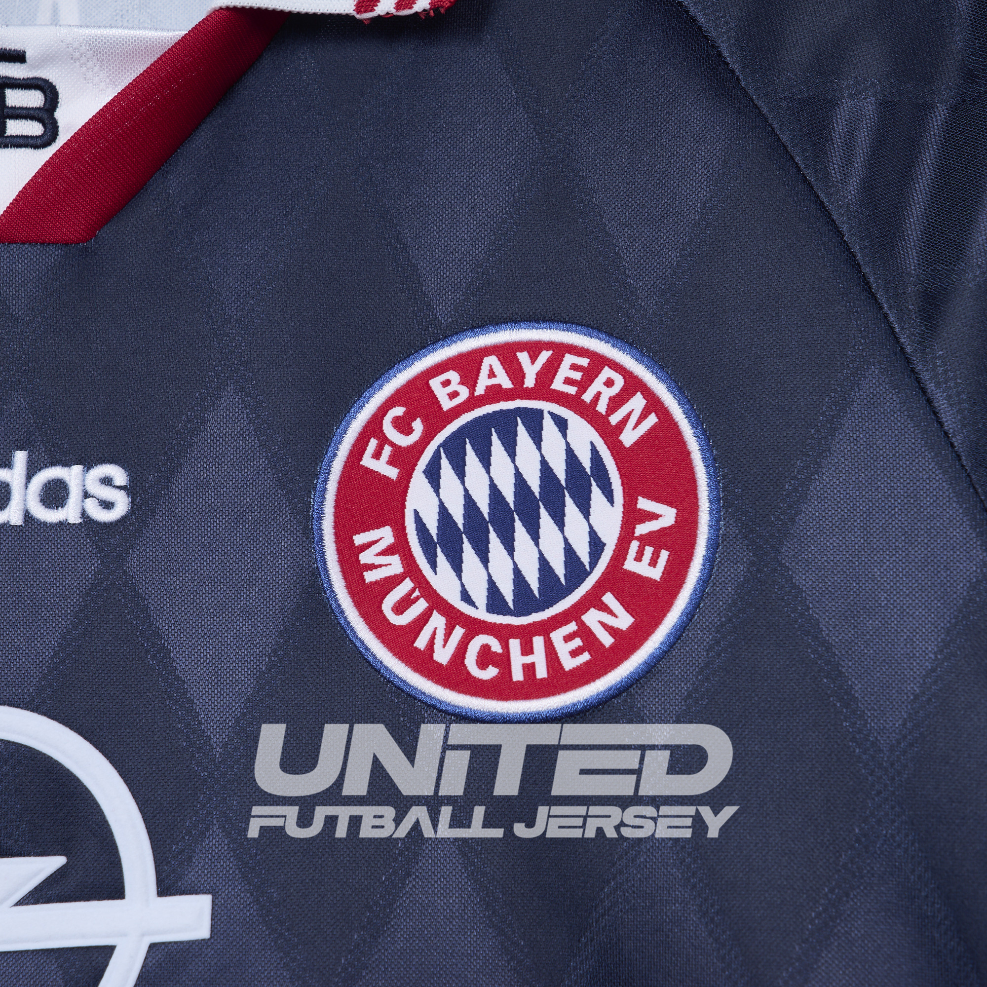 foot-Retro Bayern Munich 1997-99 Home Long Jersey