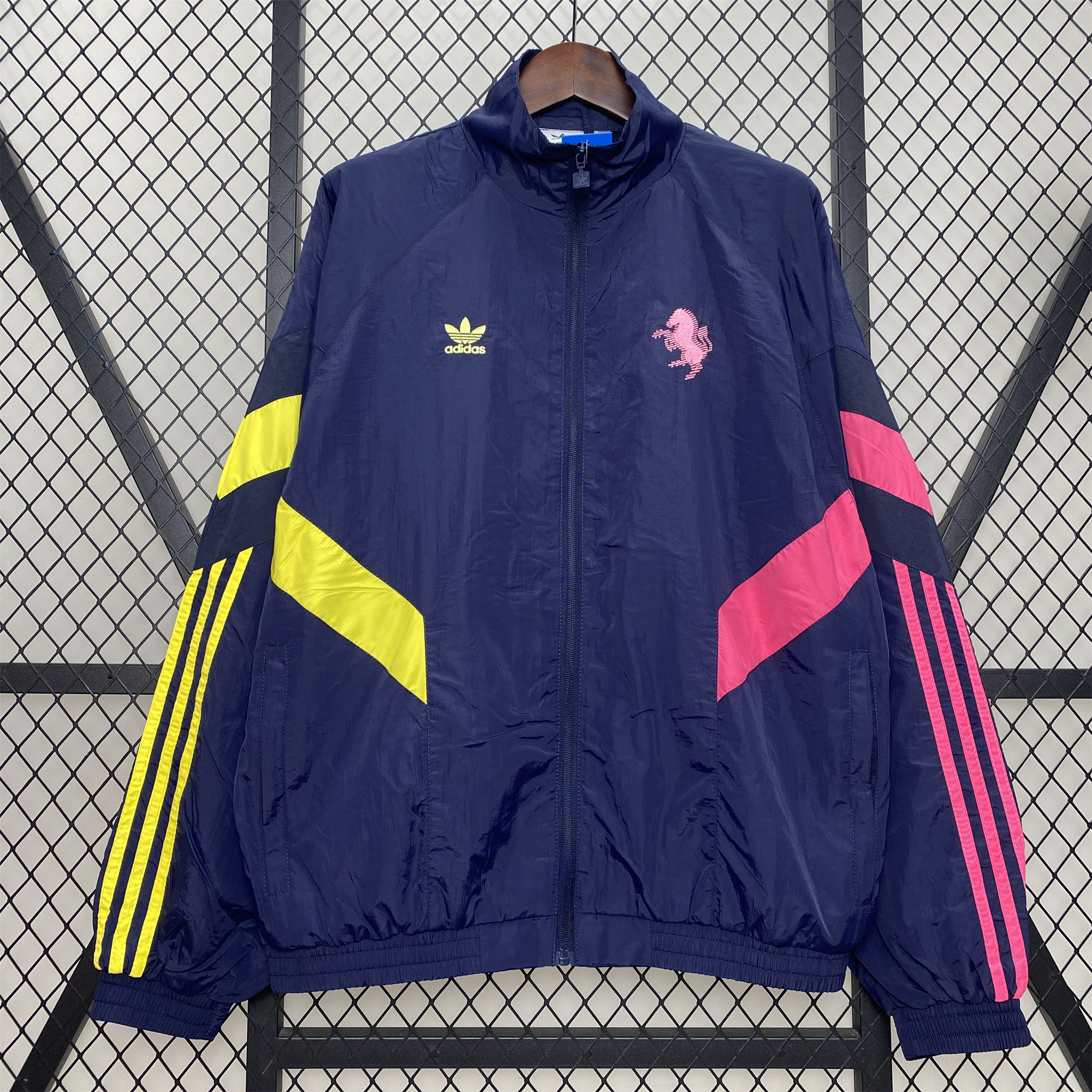 ManixJersey.com | Juventus 24-25 Throwback Windbreaker Jacket - Deep Blue -Customize Name, Number and Patch | Worldwide Shipping