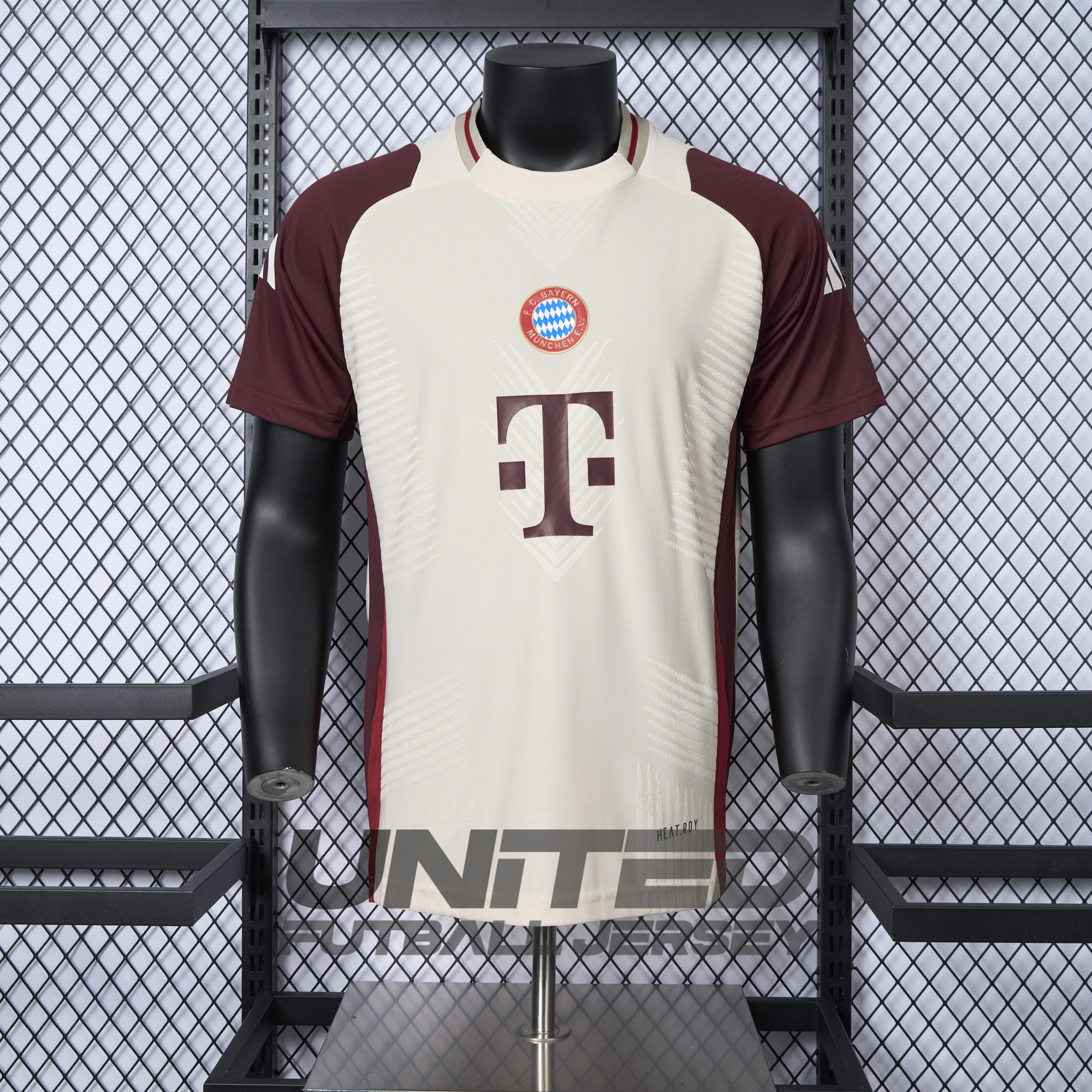 unitedfutballjersey-Bayern Munich 24-25 Apricot & Red Training Jersey - Player Version