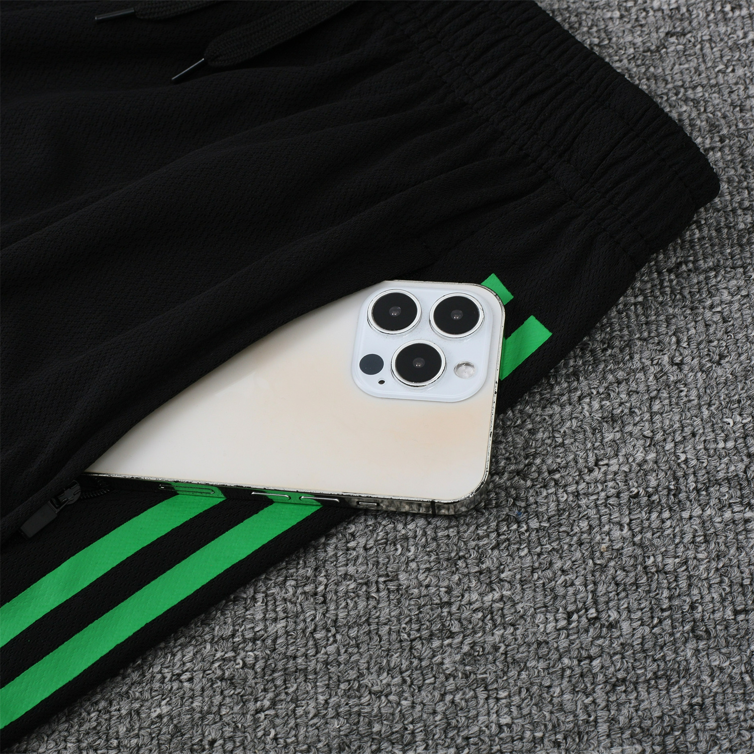 23-24 Bayern Munich Black Training Vest Suit:football jersey mysite: unitedjerseyfootball 邓江浪:football