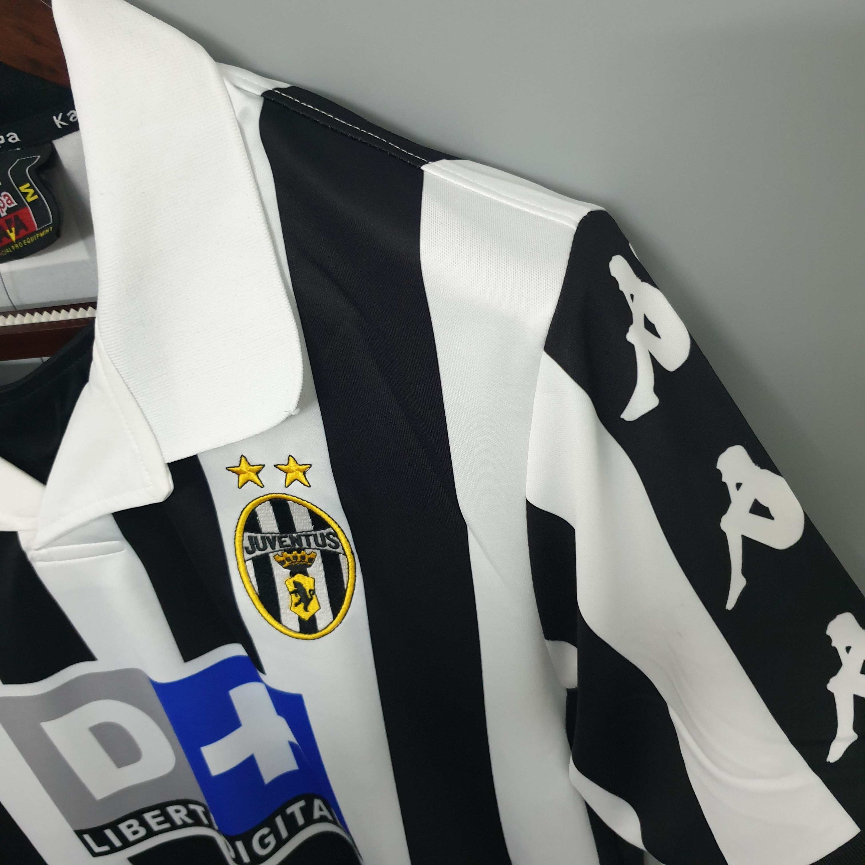 JerseysGala.com | Retro Juventus 1999-00 Home Stadium Jersey -Customize Name, Number and Patch | Worldwide Shipping