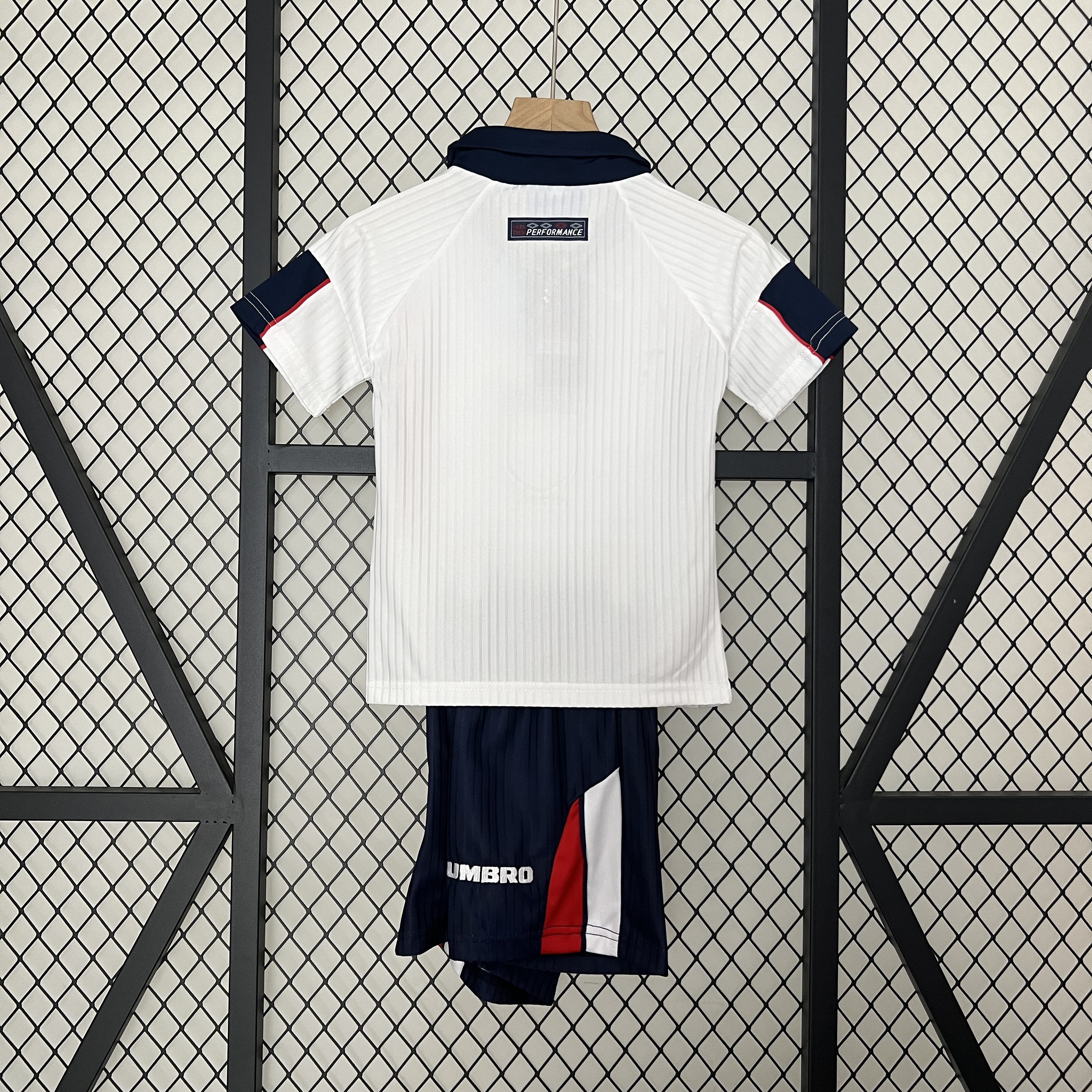 SIUjerseys-Retro England 1998 Home Stadium Kids Kit
