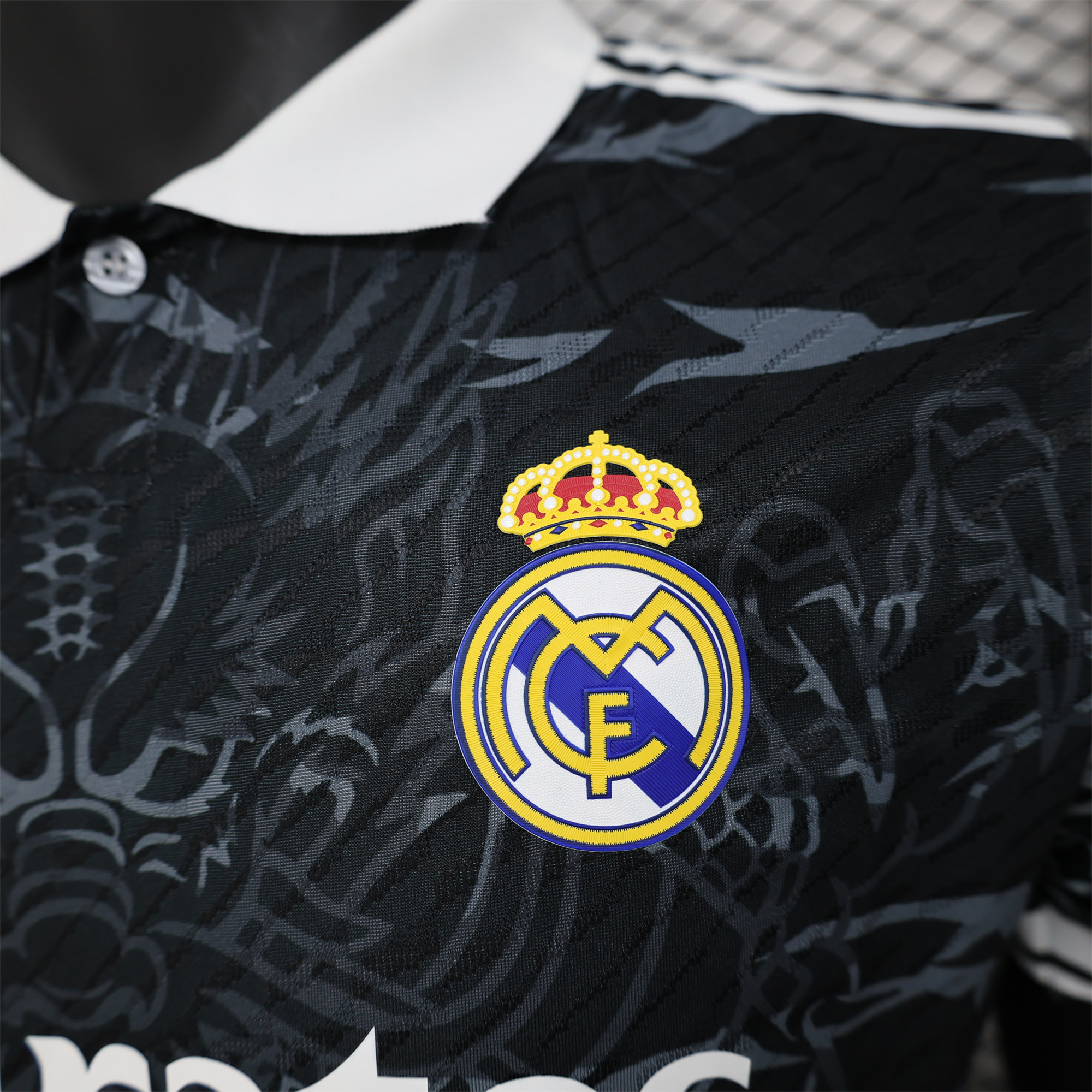 JerseysGala.com | Real Madrid 24-25 Black White Loong Jersey - Player Version -Customize Name, Number and Patch | Worldwide Shipping