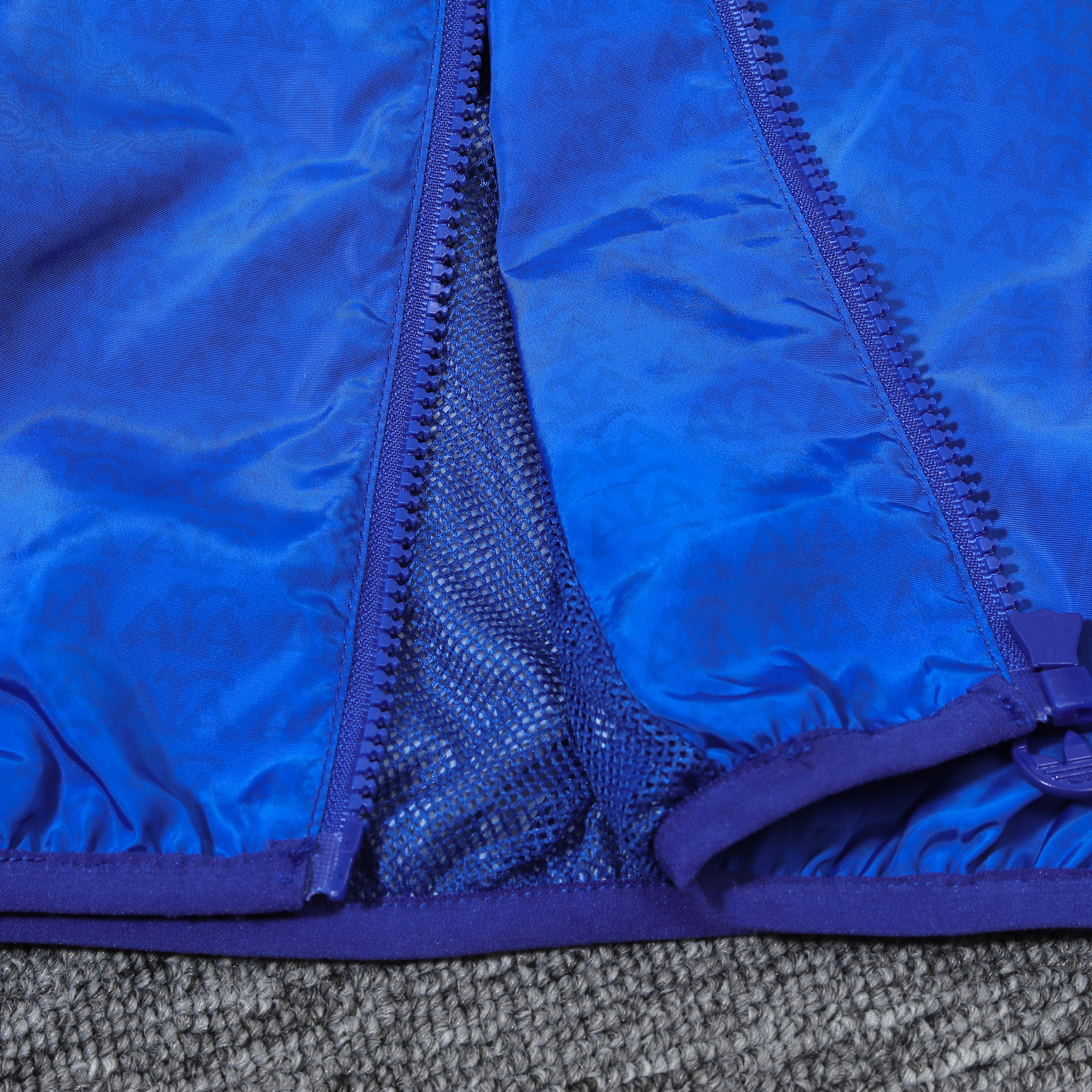 ManixJersey.com | Argentine 2024 Vintage Style Blue Hooded Windbreaker - Player Version -Customize Name, Number and Patch | Worldwide Shipping