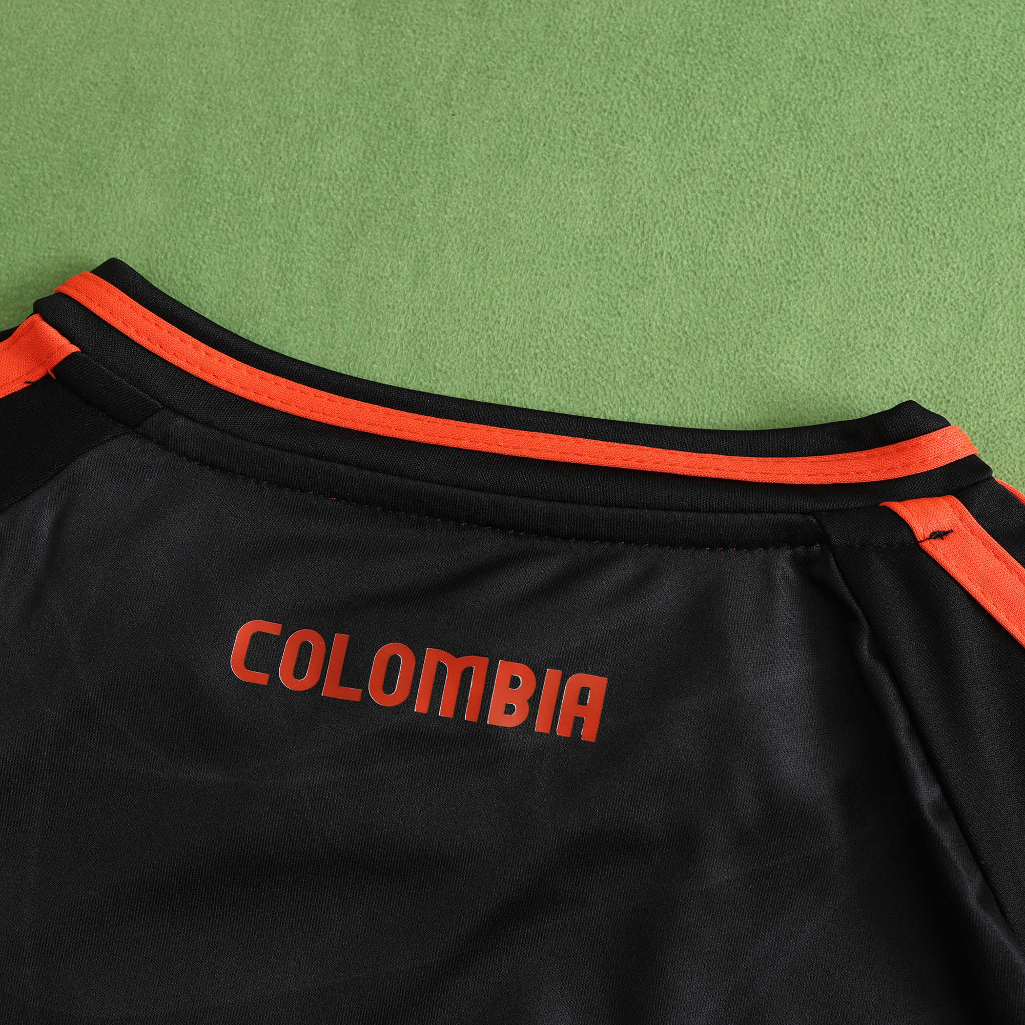 ManixJersey.com | Colombia 2024 Away Kids Kit -Customize Name, Number and Patch | Worldwide Shipping
