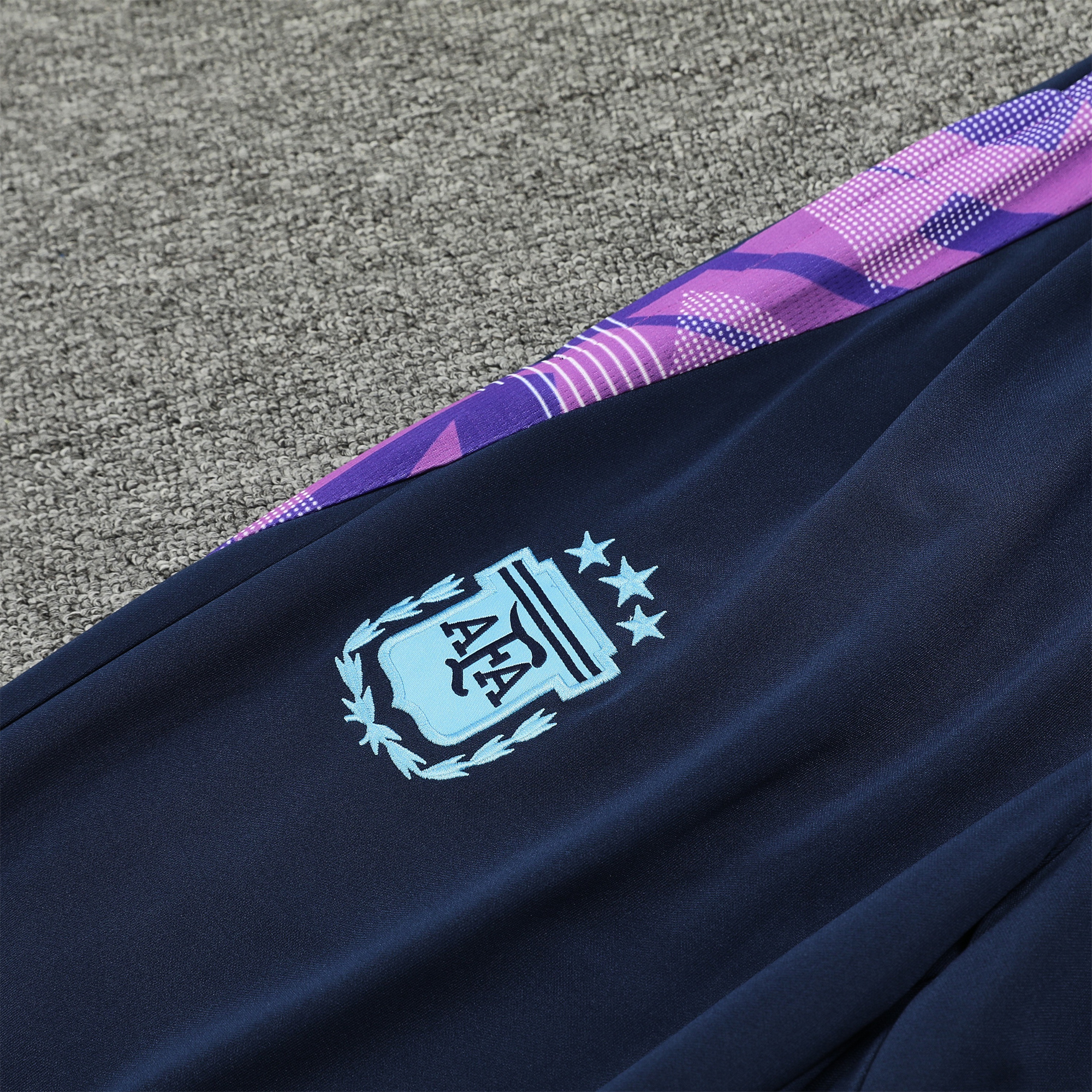 JerseysGala.com | Argentina 24-25 Long Sleeve Training Set - Blue Top and Deep Blue Pants -Customize Name, Number and Patch | Worldwide Shipping