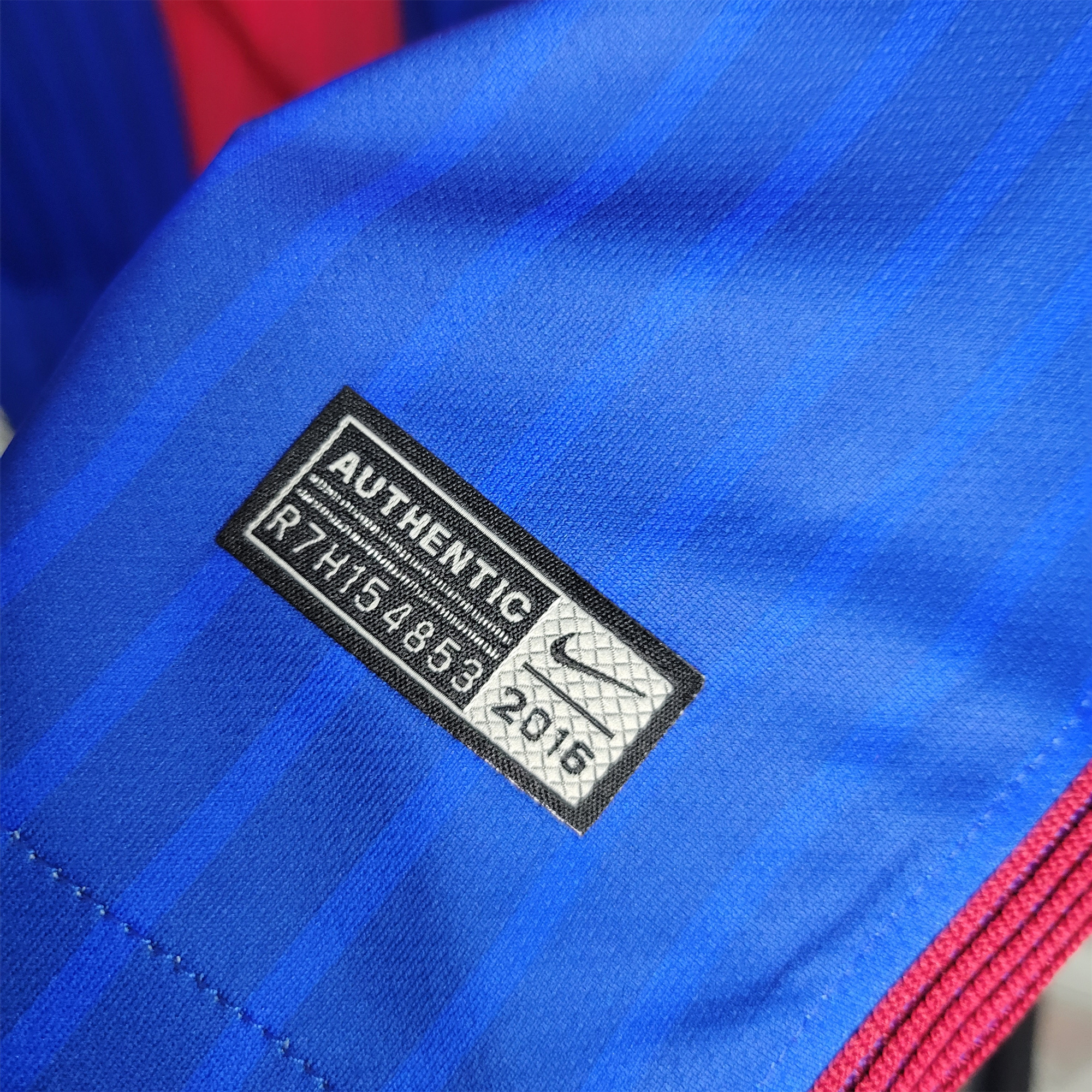 SIUjerseys-Retro Barcelona 16-17 Home Stadium Jersey