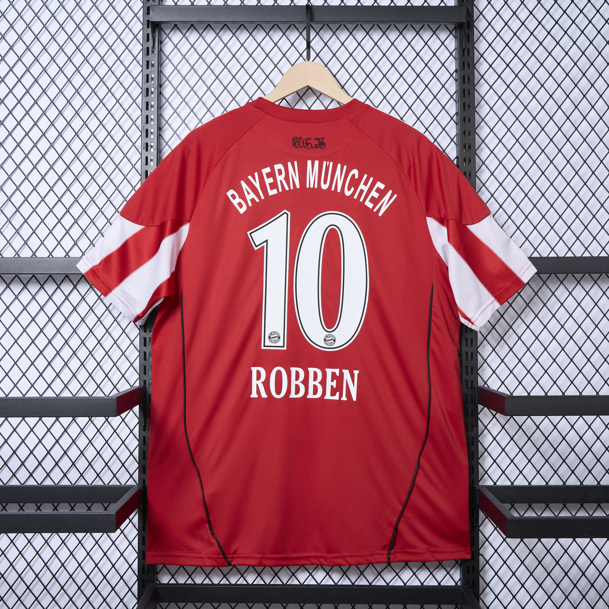 unitedfutballjersey-Retro Bayern Munich 10-11 Home Stadium Jersey