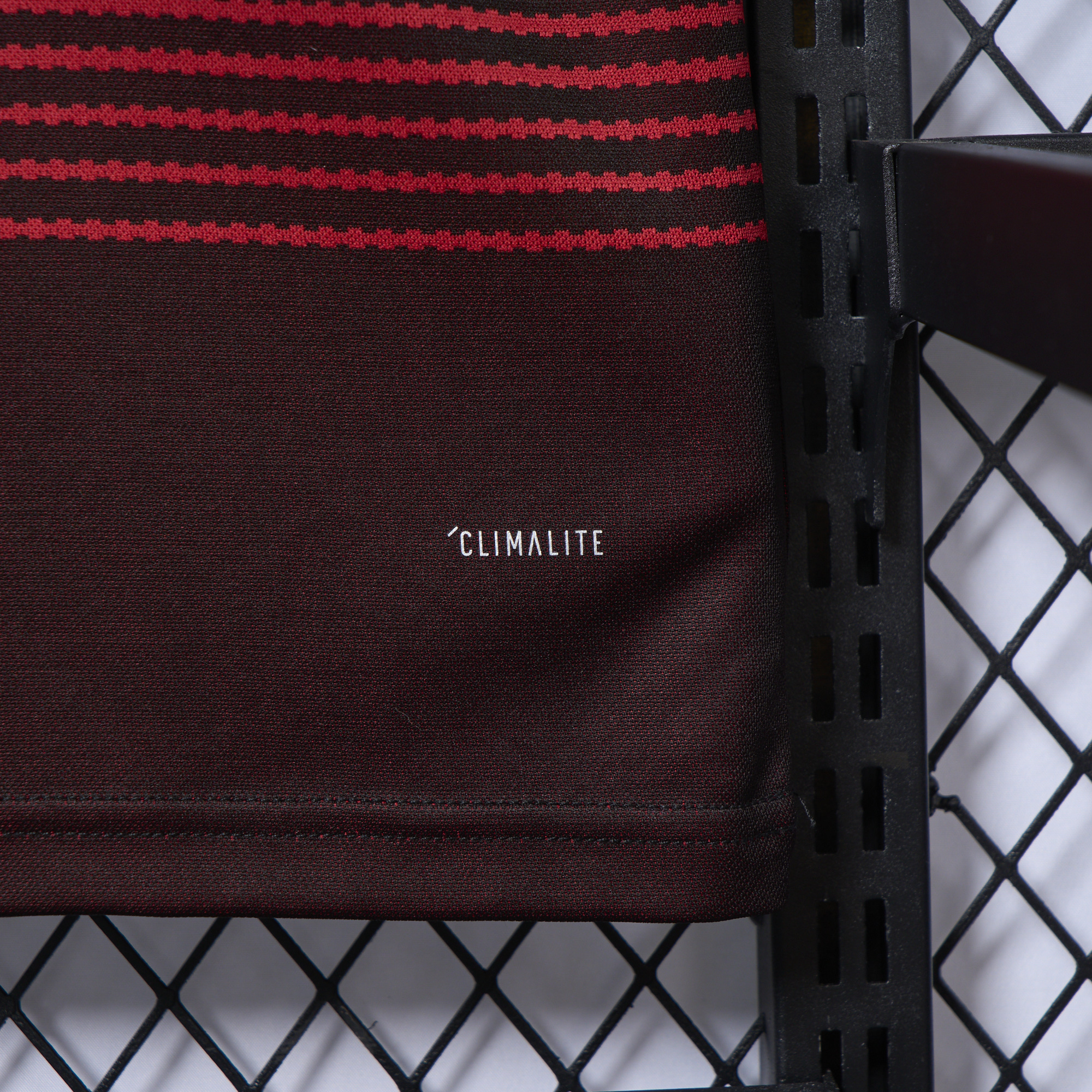 ManixJersey.com | Retro Manchester United 18-19 Home Stadium Jersey -Customize Name, Number and Patch | Worldwide Shipping