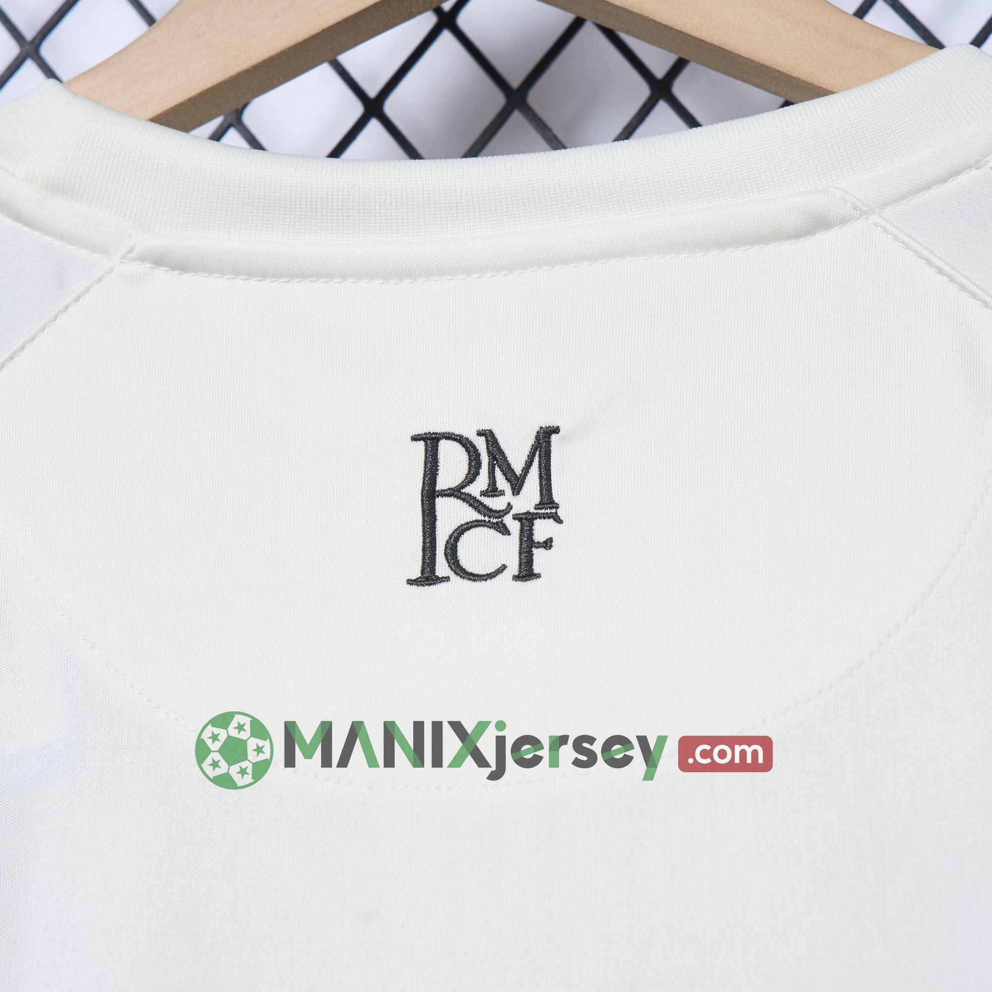 ManixJersey.com | Real Madrid 24-25 Throwback Originals T-Shirt - White -Customize Name, Number and Patch | Worldwide Shipping