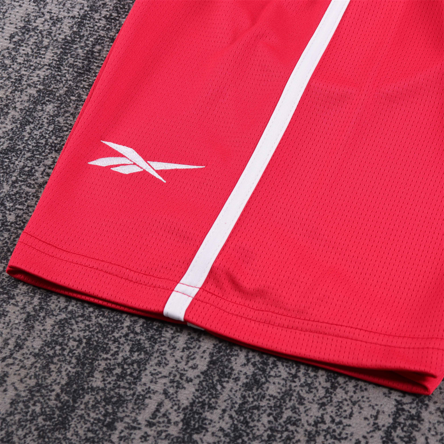 ManixJersey.com | Retro Liver.pool 1998-00 Home Kids Kit -Customize Name, Number and Patch | Worldwide Shipping