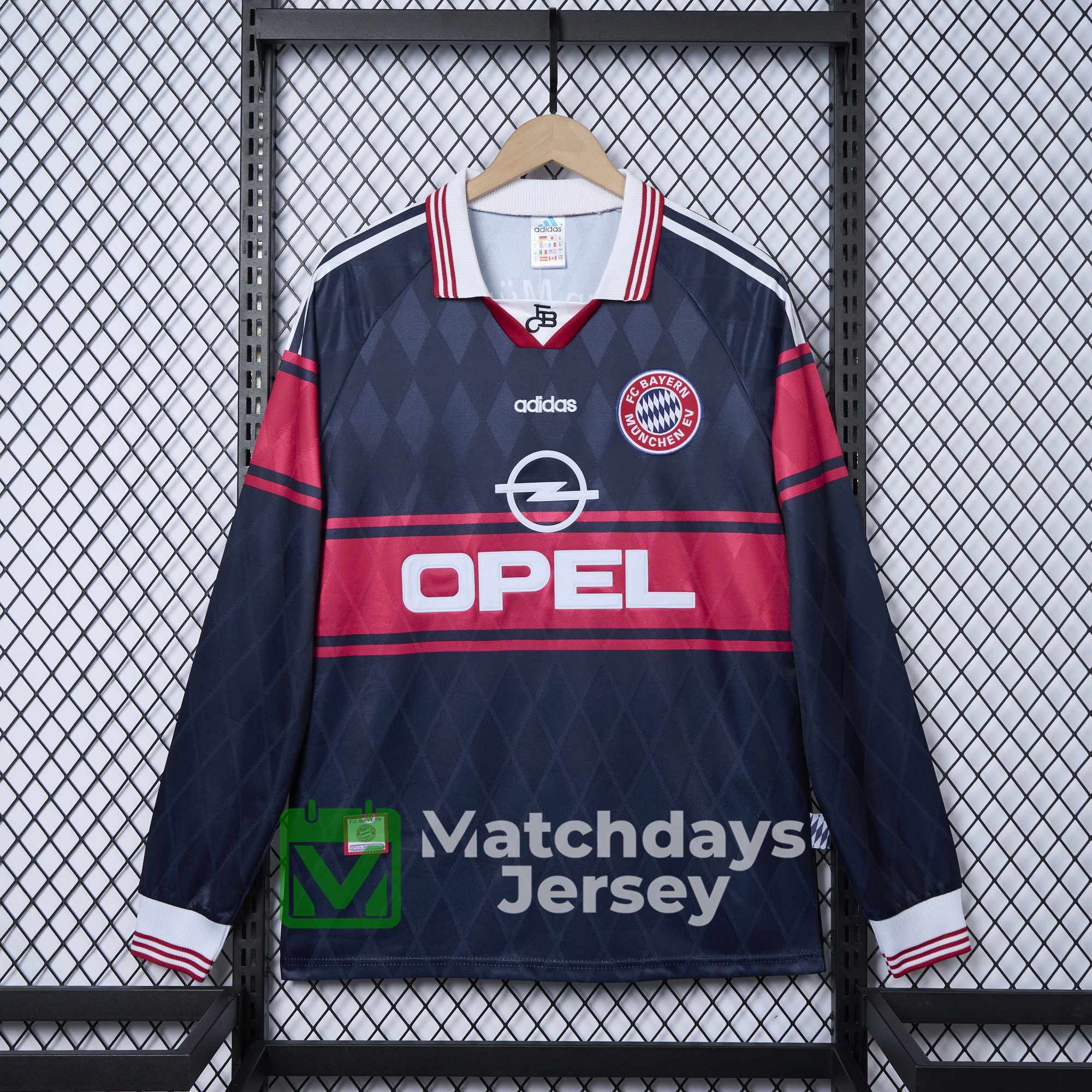 GlobeJersey-Retro Bayern Munich 1997-99 Home Long Jersey