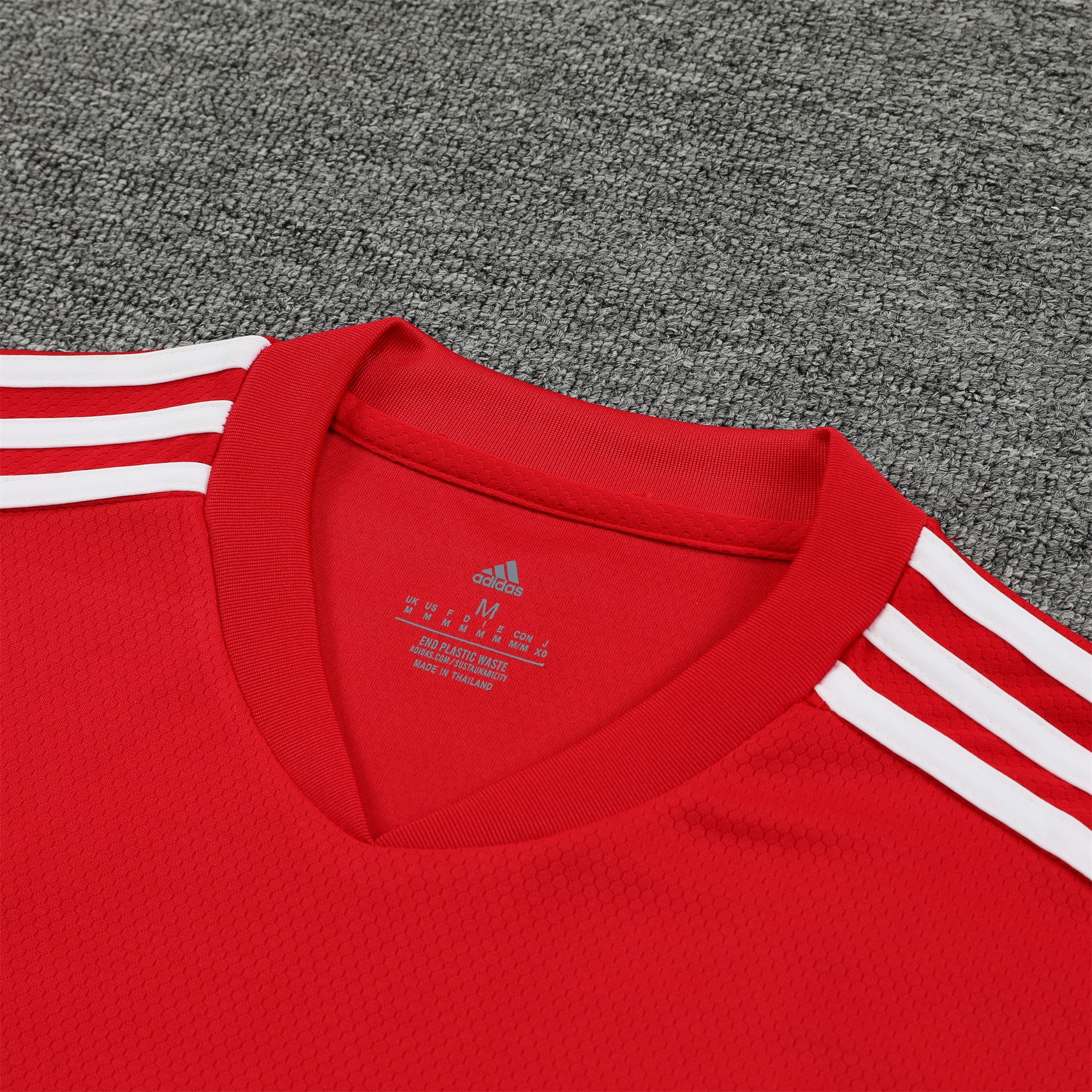 Bayern Munich 23-24 Short-Sleeve Training Set - Red:football jersey mysite: unitedjerseyfootball 邓江浪:football