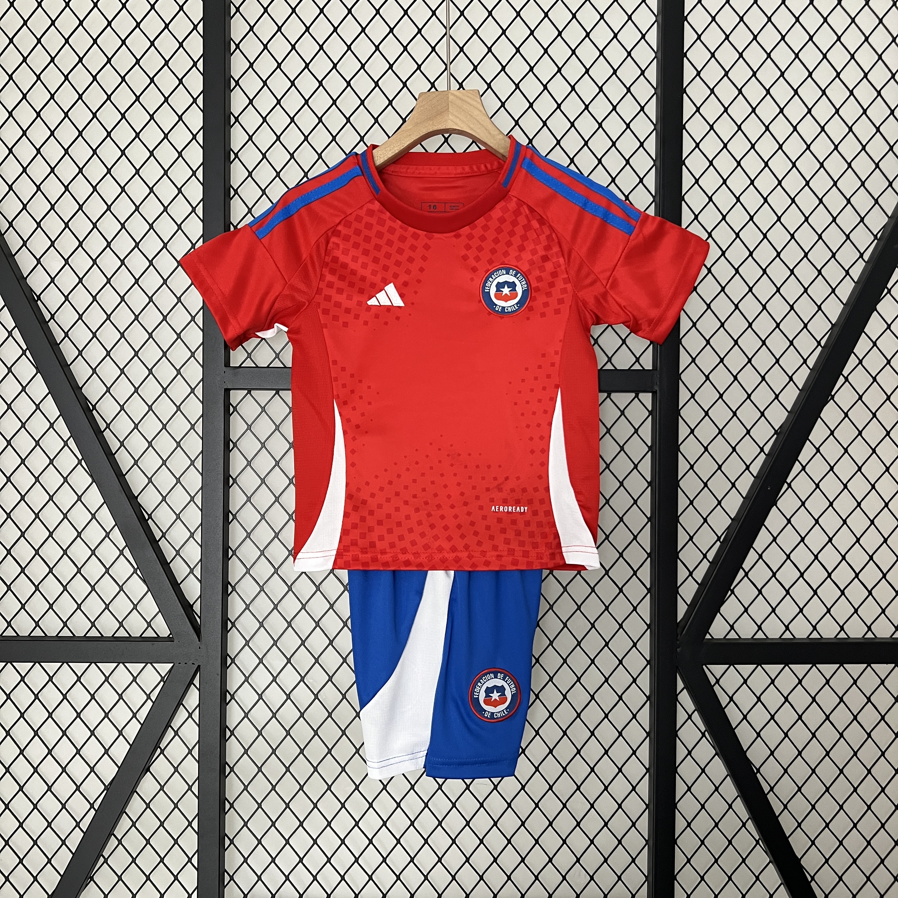 ManixJersey.com | Chile 2024 Home Stadium Kids Kit -Customize Name, Number and Patch | Worldwide Shipping