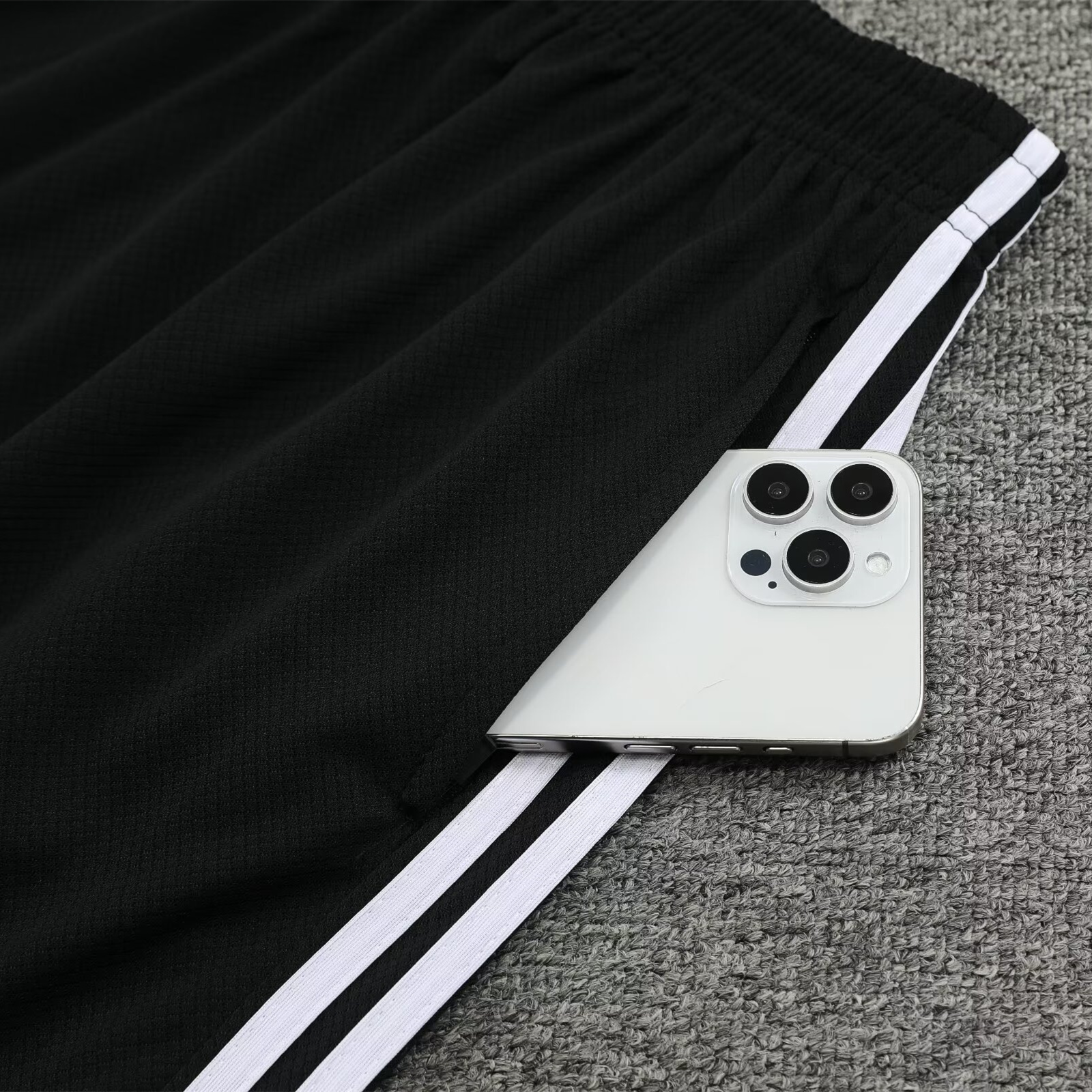 unitedfutballjersey-Germany 2024 Originals 3-Stripes Short-Sleeve Training Set - White