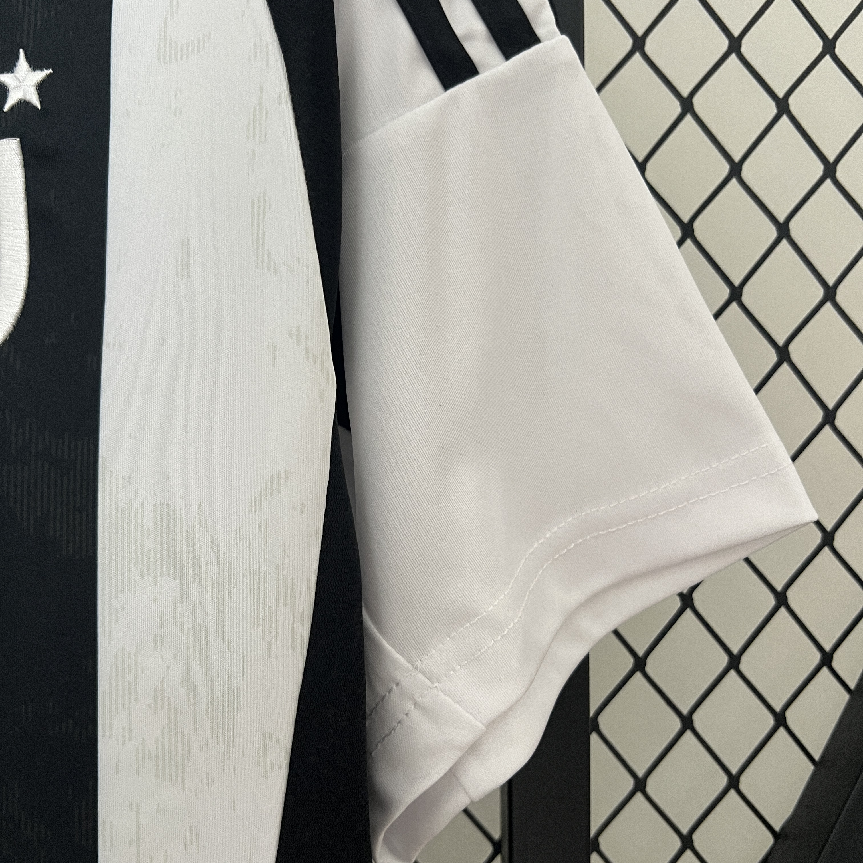 JerseysGala.com | Juventus 24-25 Home Stadium Jersey - Fans Version -Customize Name, Number and Patch | Worldwide Shipping
